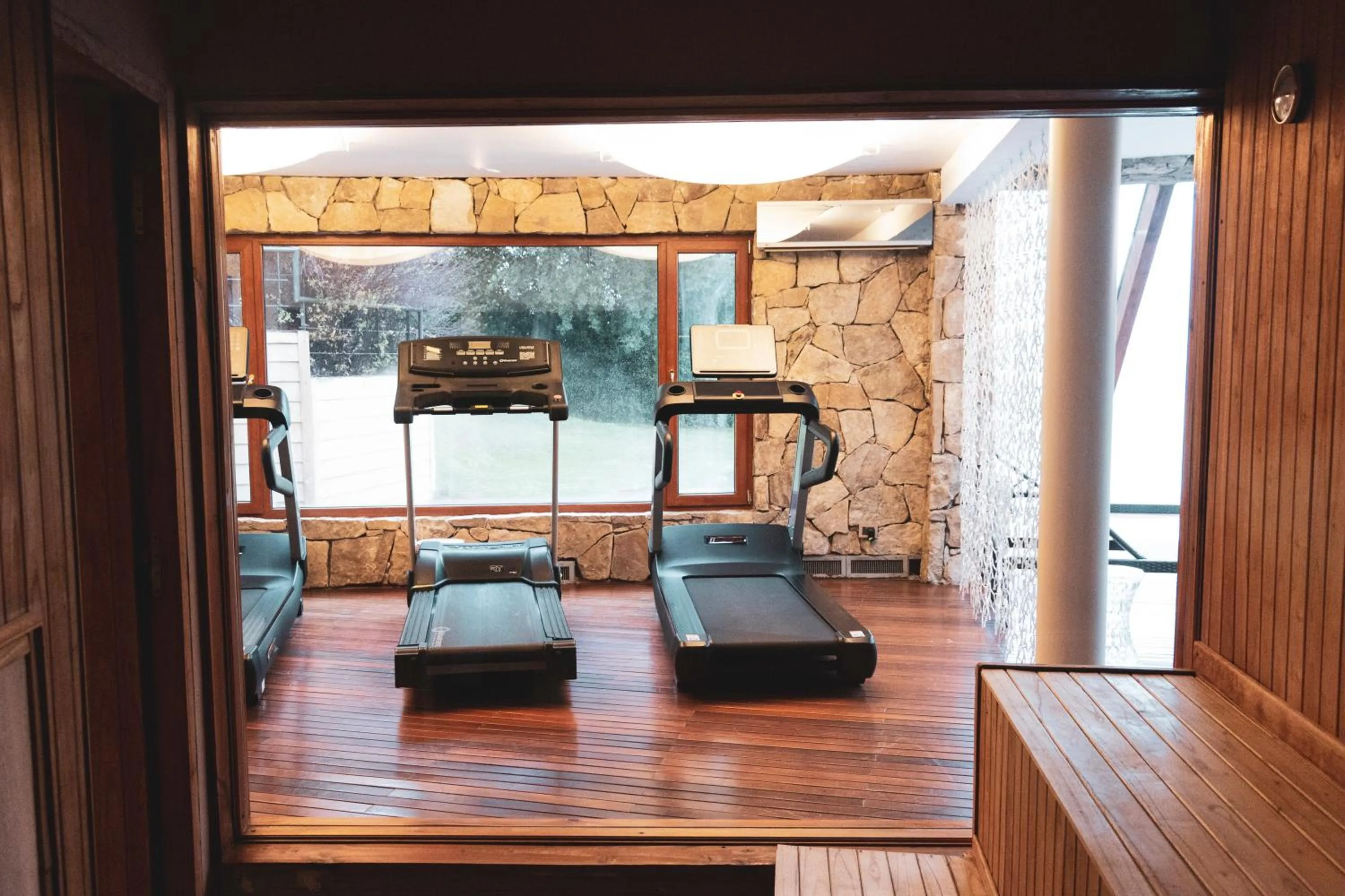 Fitness centre/facilities in Rochester Bariloche Suites & Spa