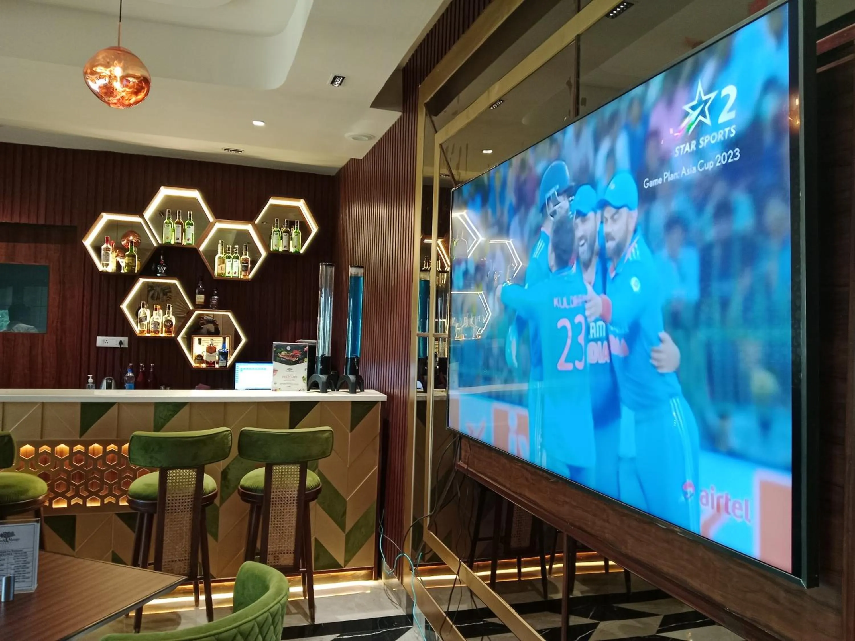 Lounge or bar in Black Mango Resort