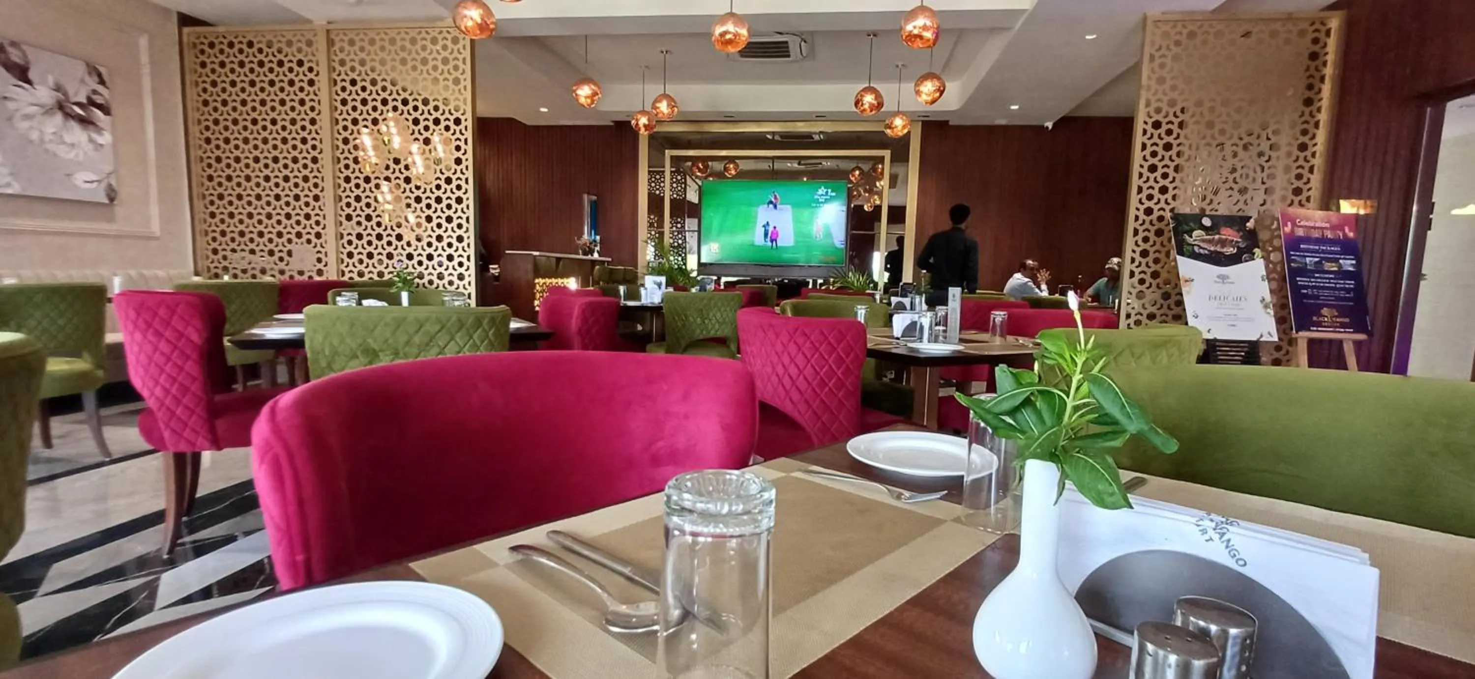 Restaurant/places to eat in Black Mango Resort