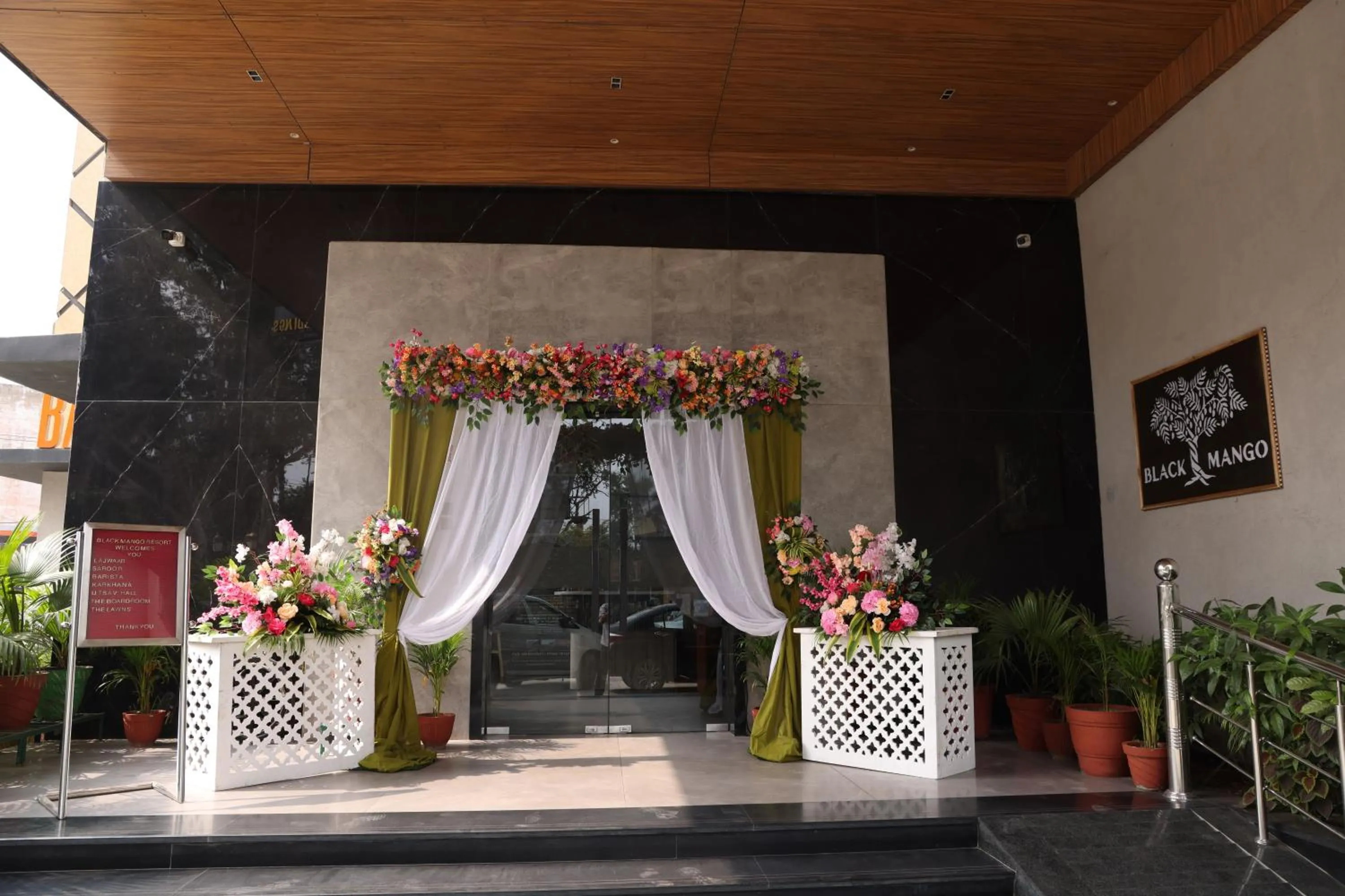 Facade/entrance in Black Mango Resort