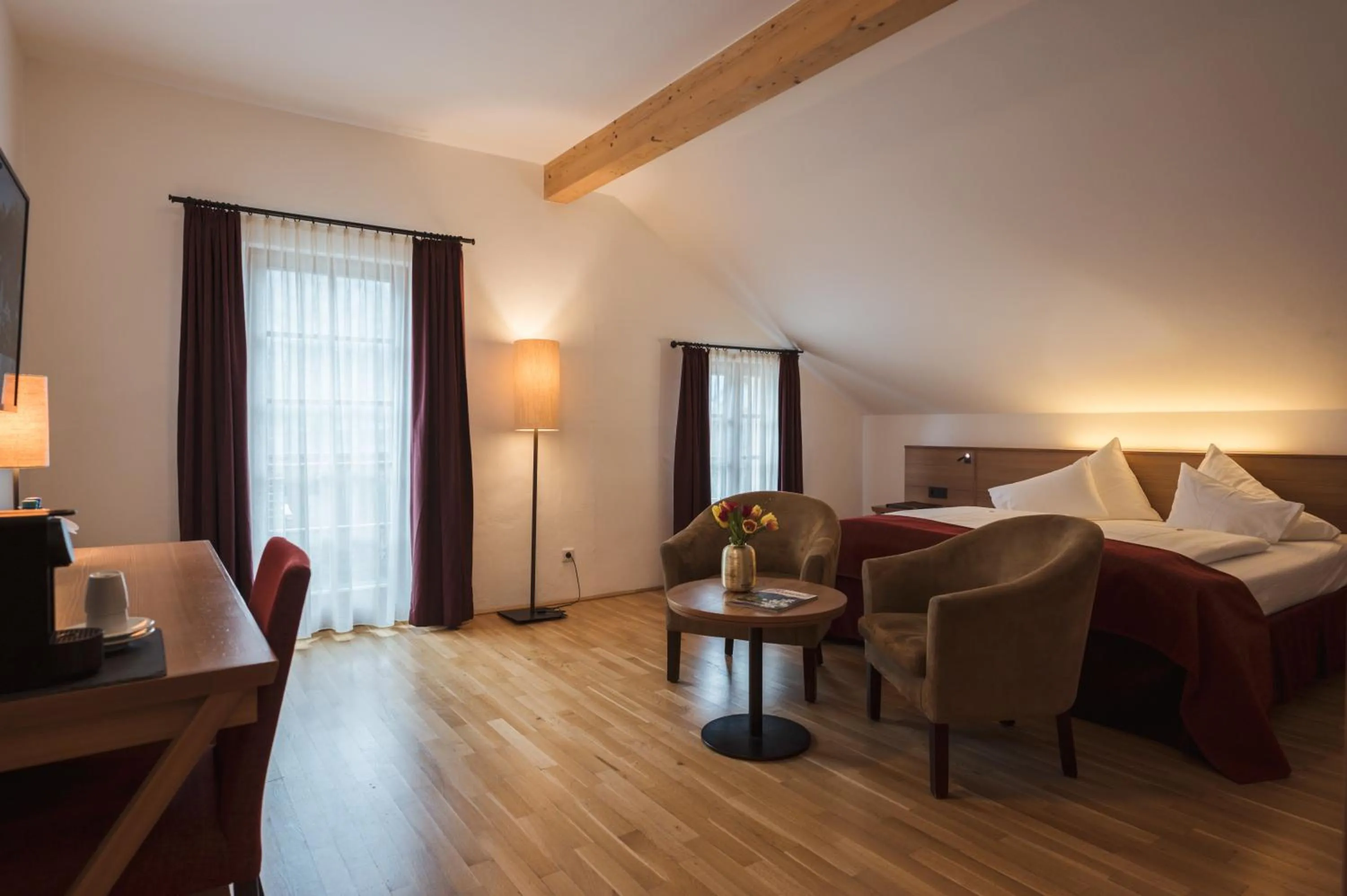 Bed in Heritage Hotel Hallstatt