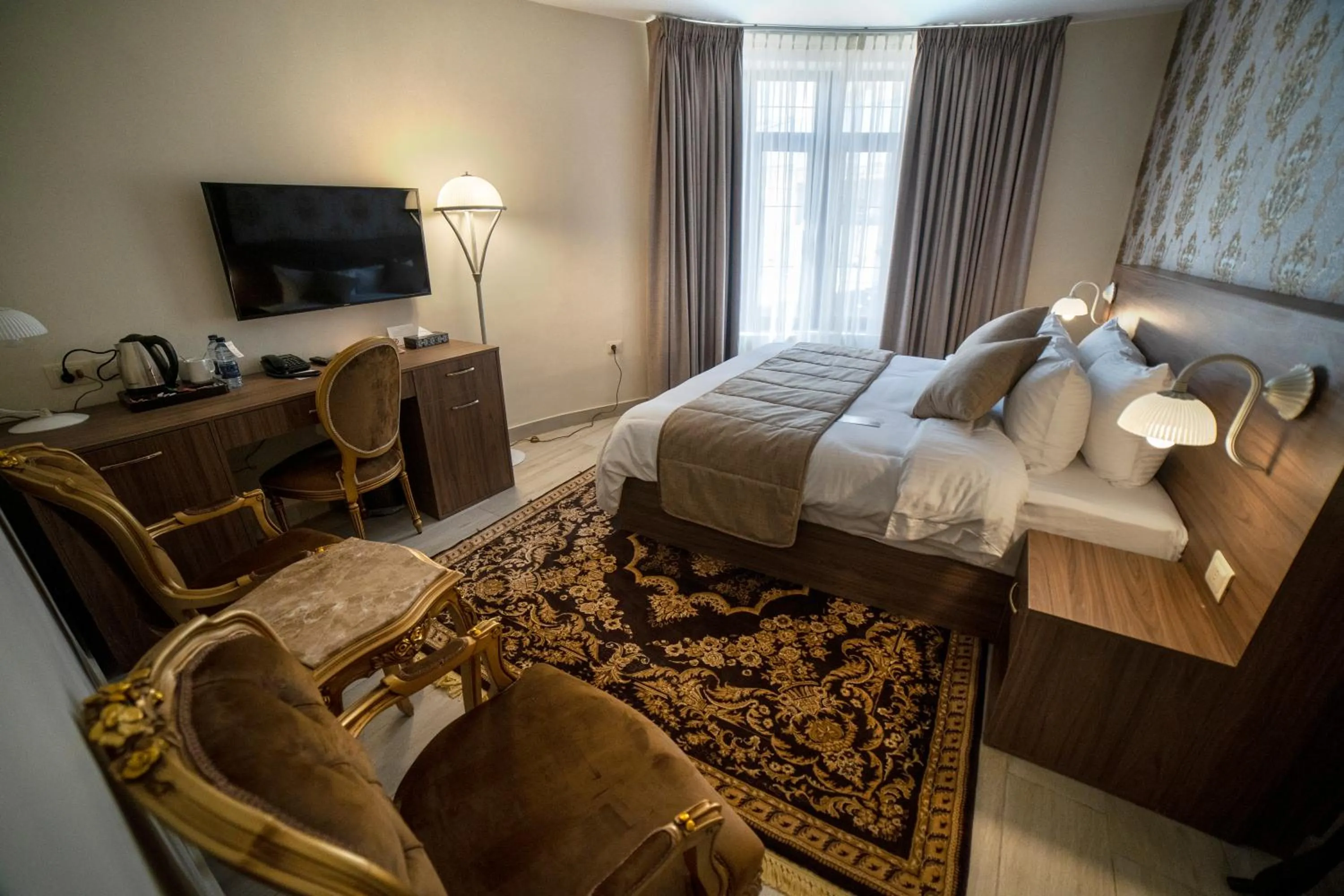 Bed in Khan Khediwe Hotel