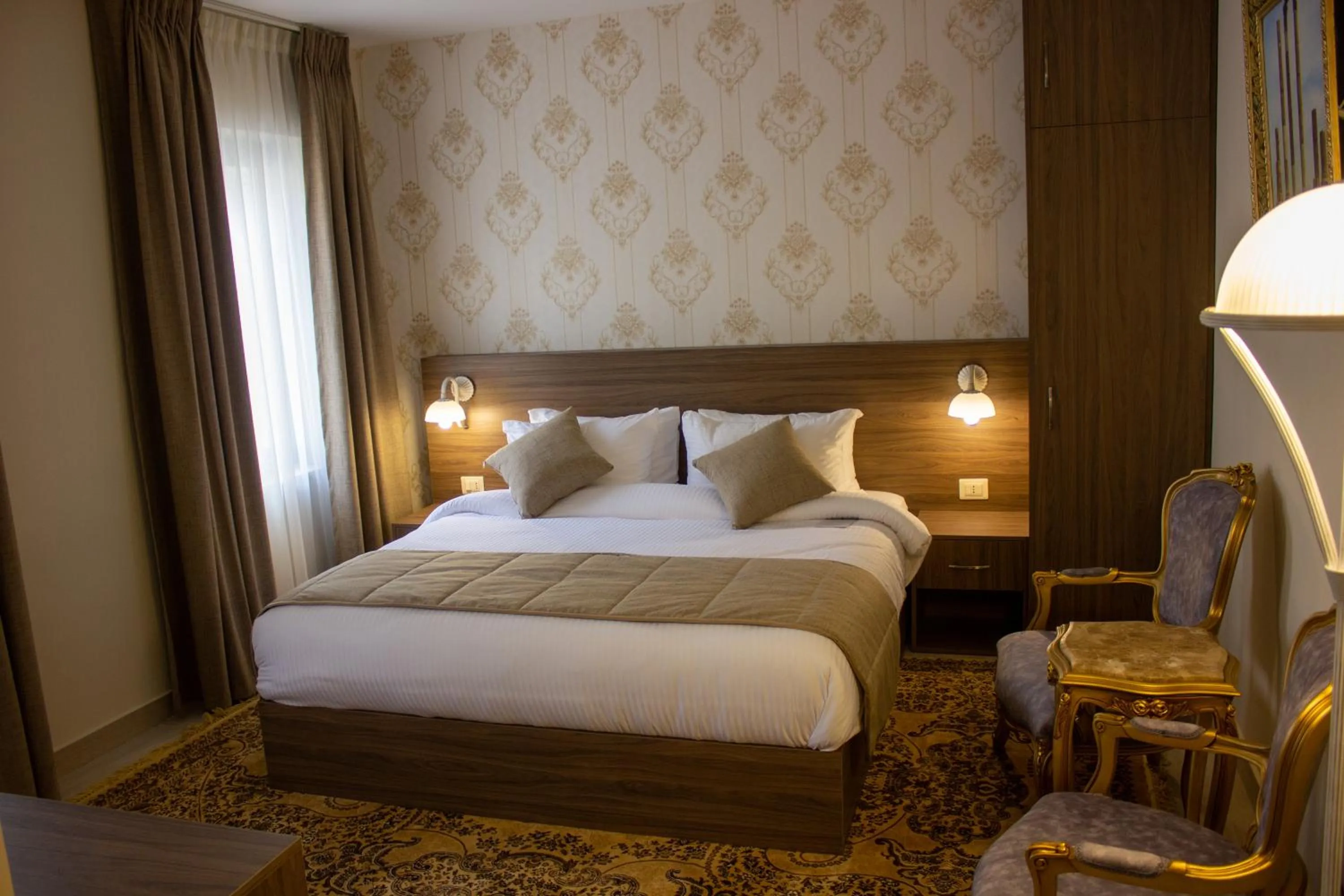 Bed in Khan Khediwe Hotel