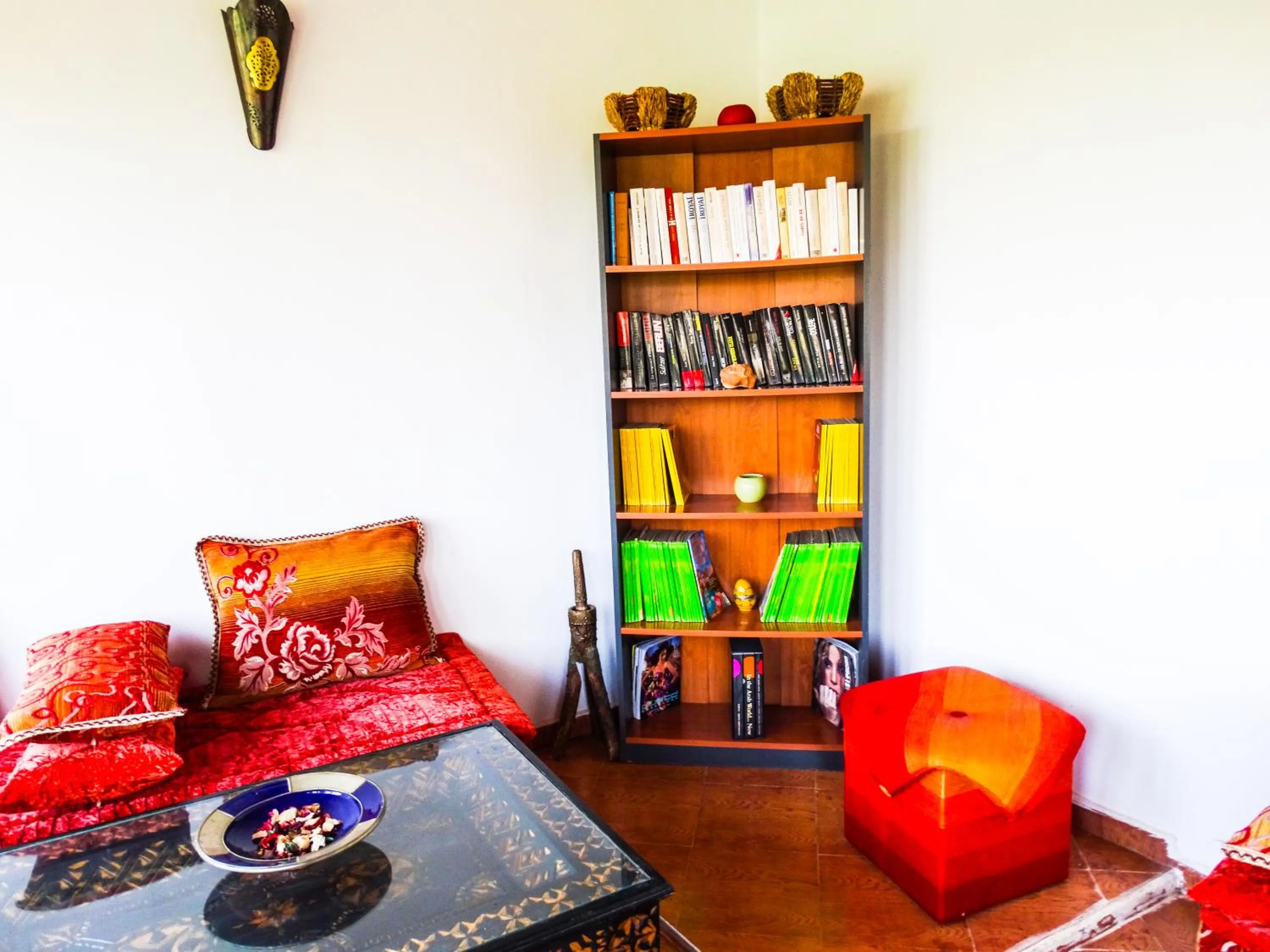 Library in Jad Auberge