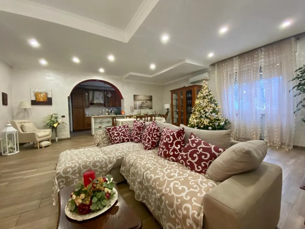 Communal lounge/ TV room in B&B Corvara