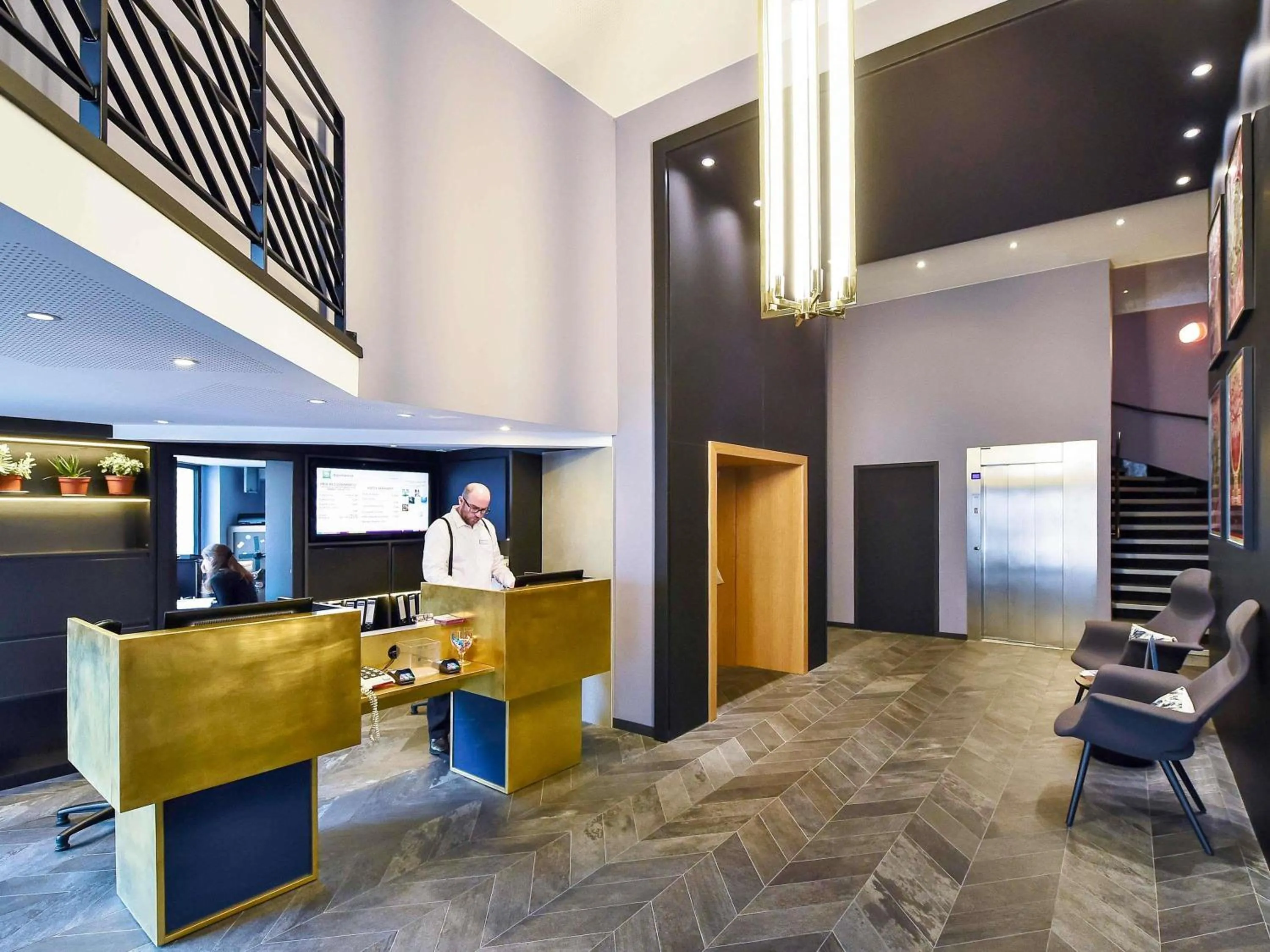 Property building in ibis Styles Dijon Central