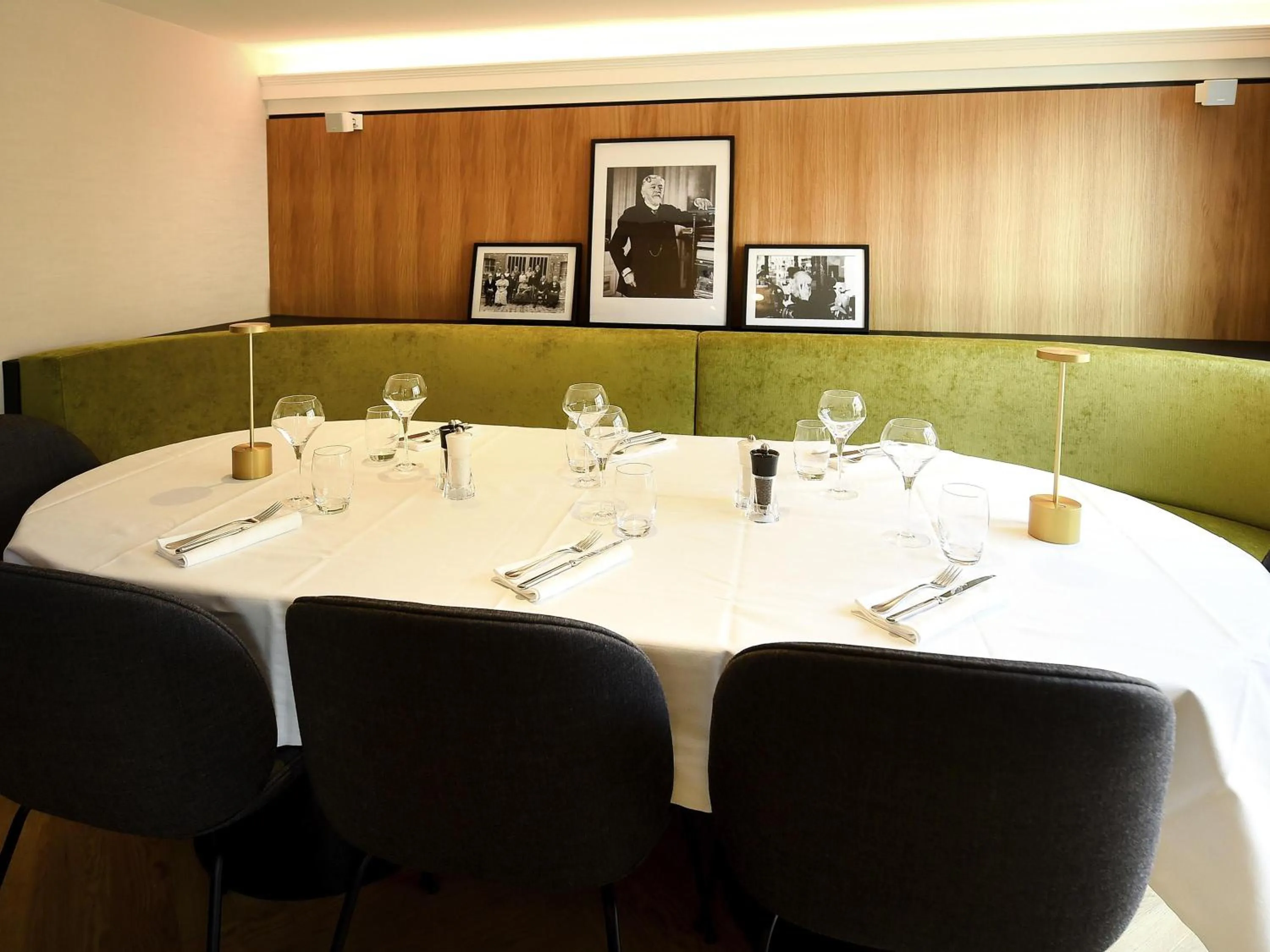 Restaurant/places to eat in ibis Styles Dijon Central