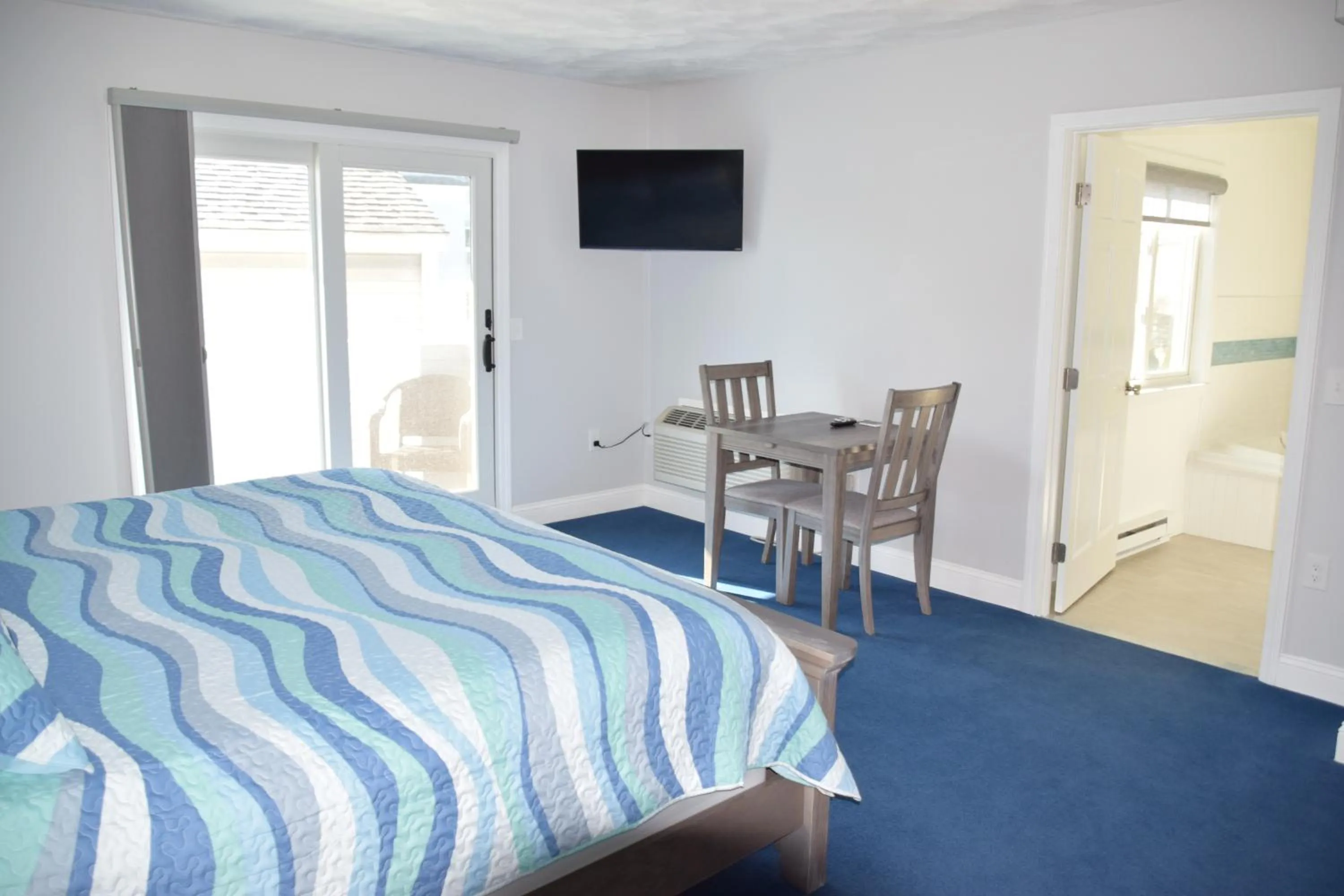 Bedroom, Bed in Rhea's Inn by the Sea