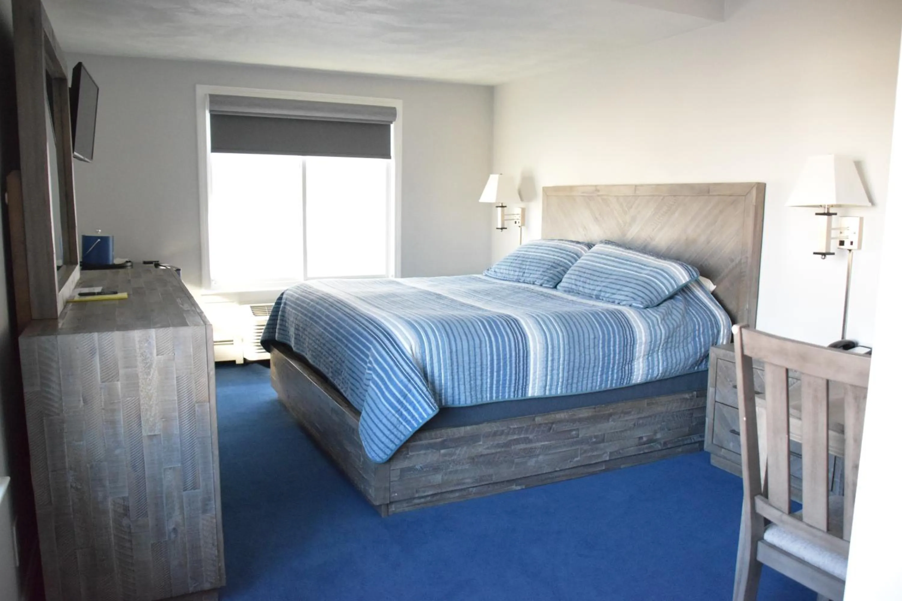 Bedroom, Bed in Rhea's Inn by the Sea