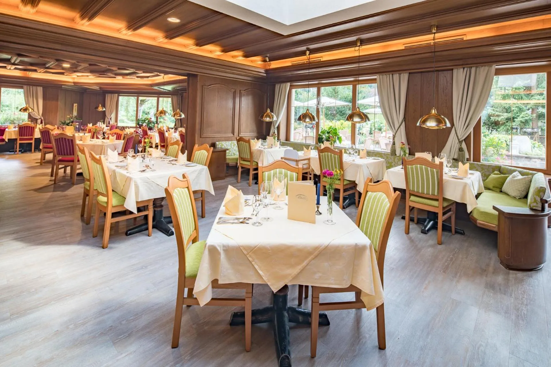 Restaurant/places to eat in Thermenwelt Hotel Pulverer