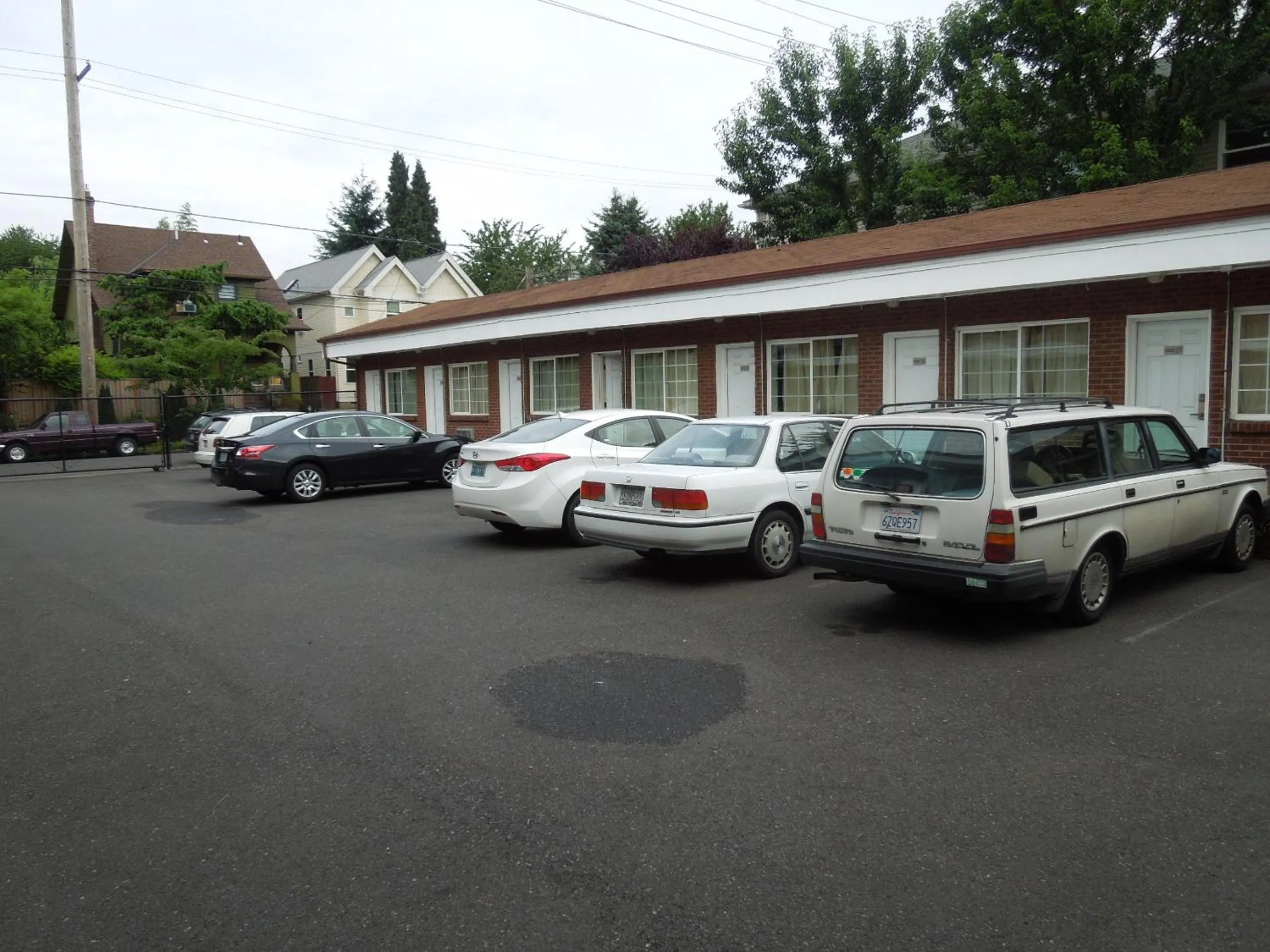 Facade/entrance in Portland Pensione