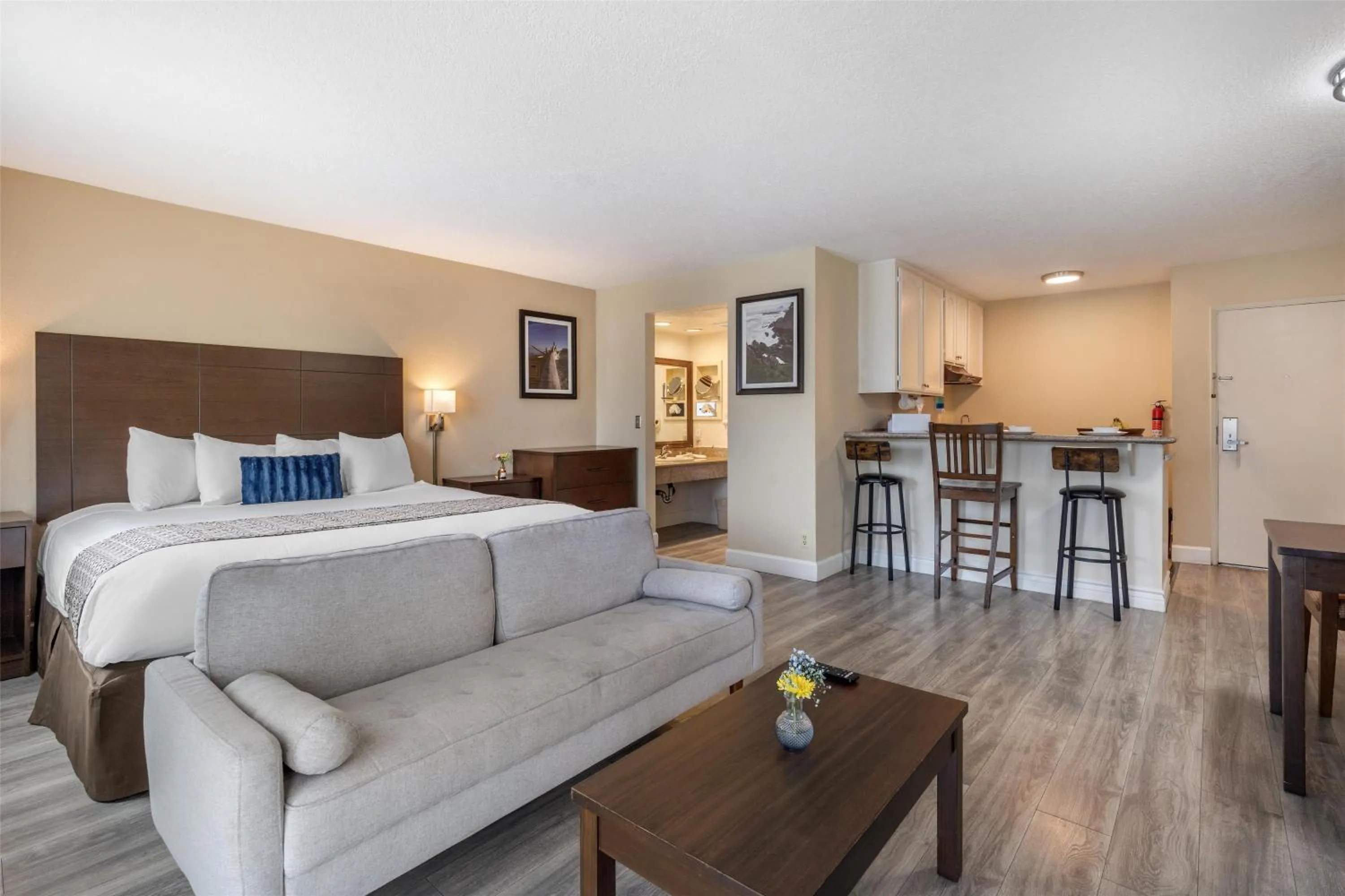 Photo of the whole room in Best Western Westminster Inn