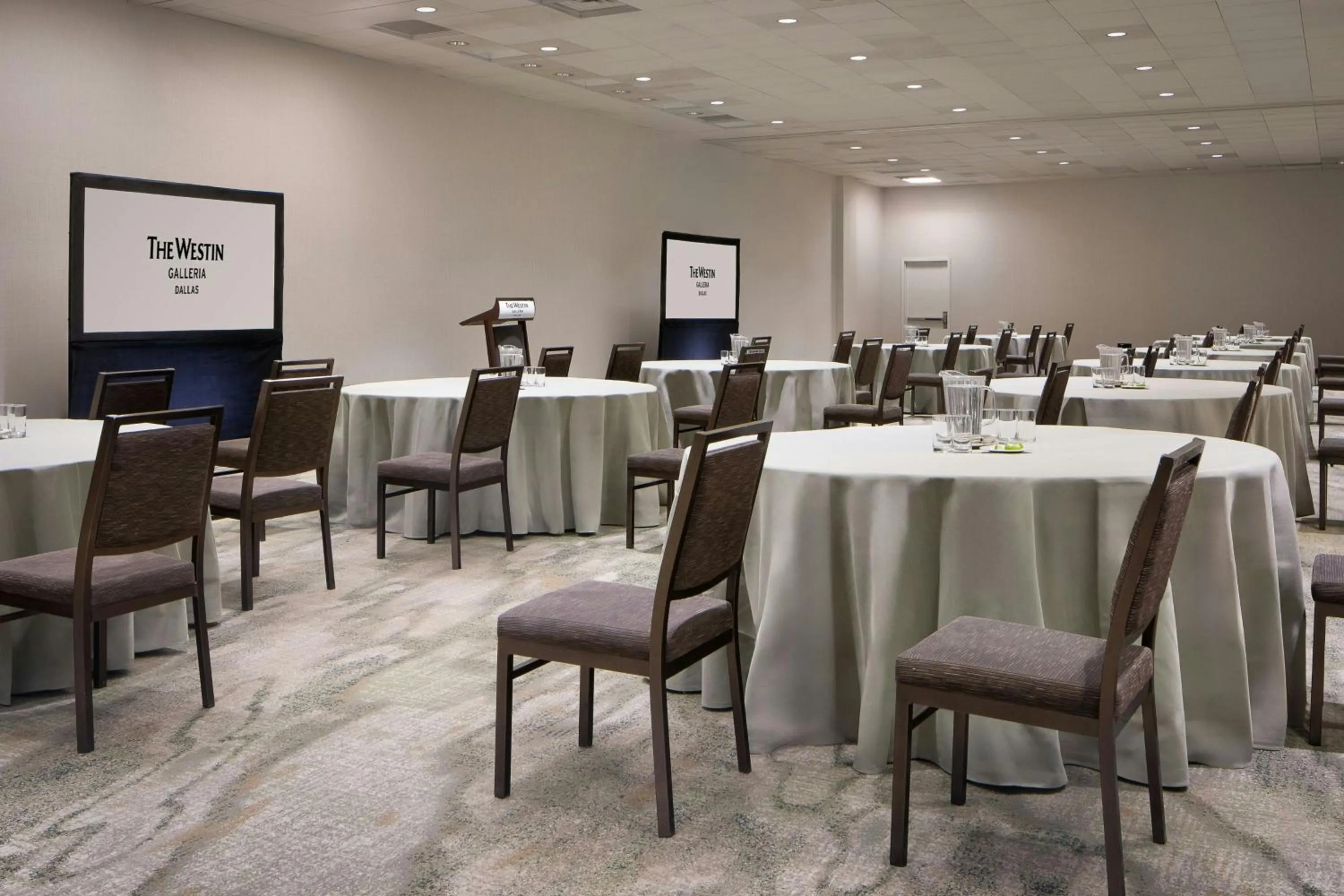 Meeting/conference room in The Westin Galleria Dallas