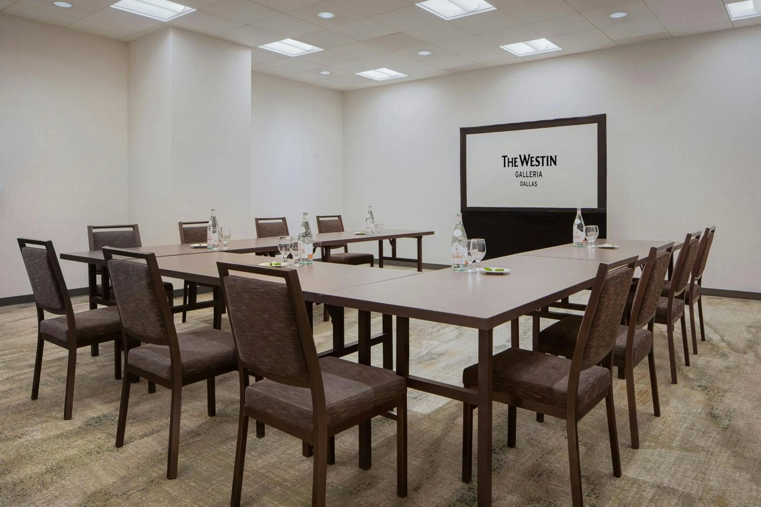 Meeting/conference room in The Westin Galleria Dallas