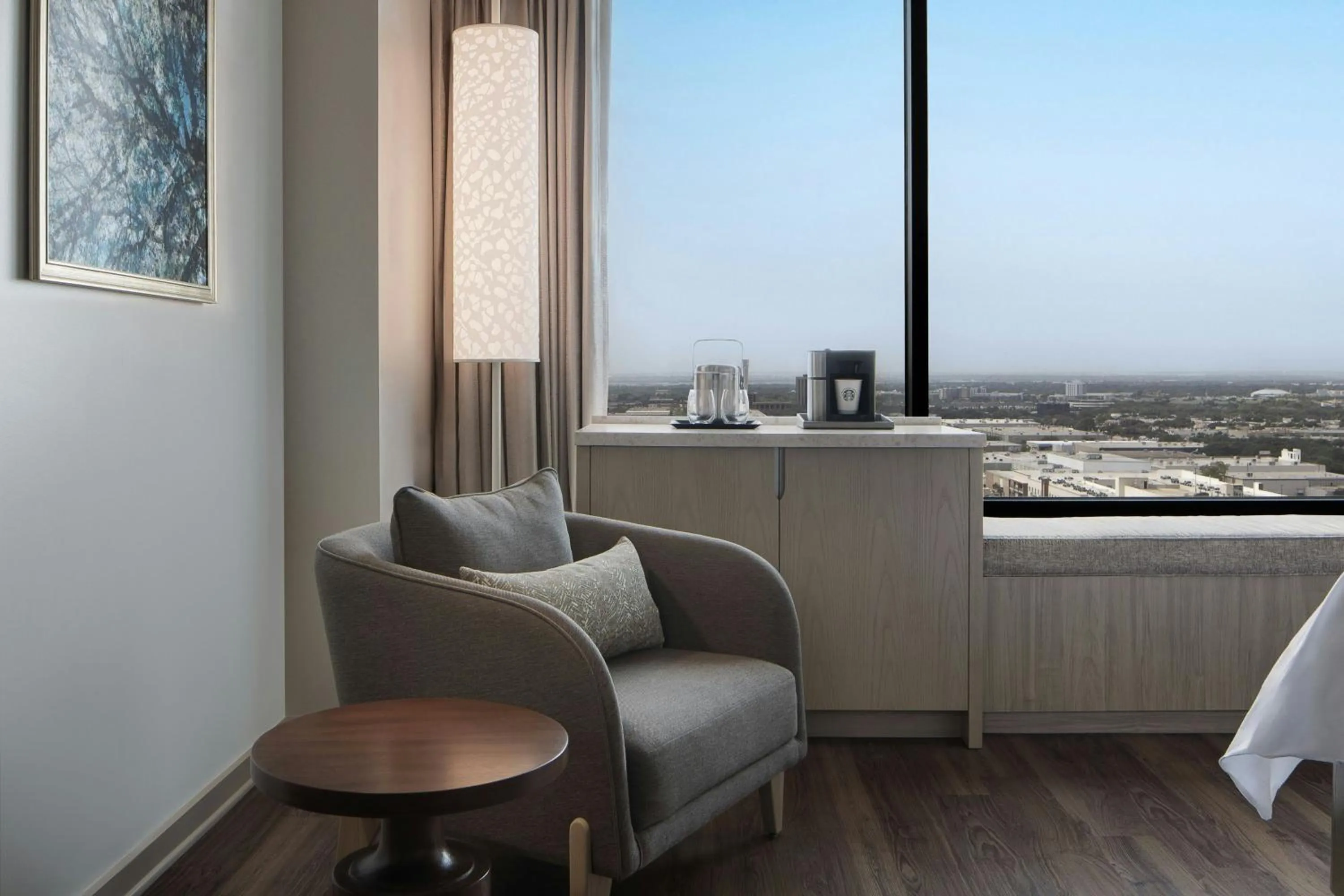 Photo of the whole room in The Westin Galleria Dallas