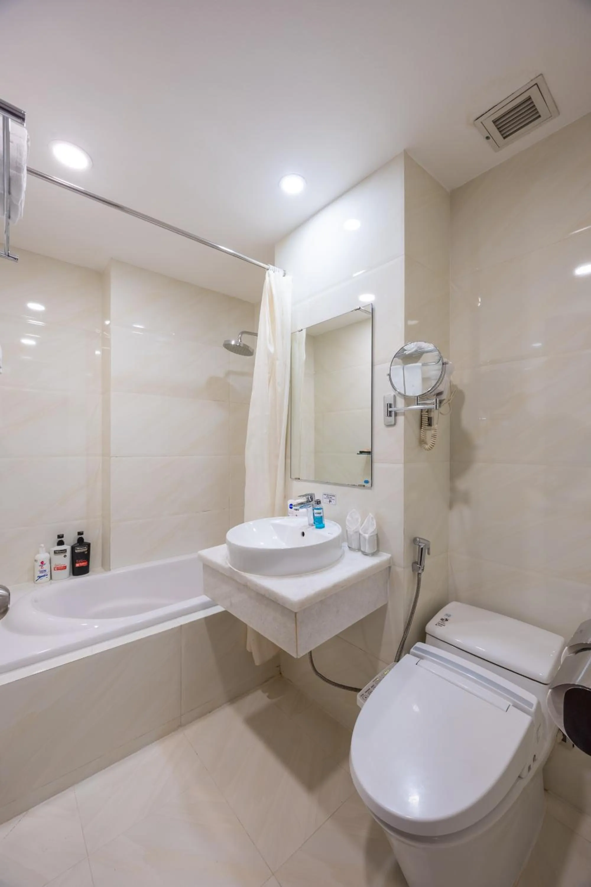 Bathroom in A25 Hotel - 29 Lê Thị Hồng Gấm