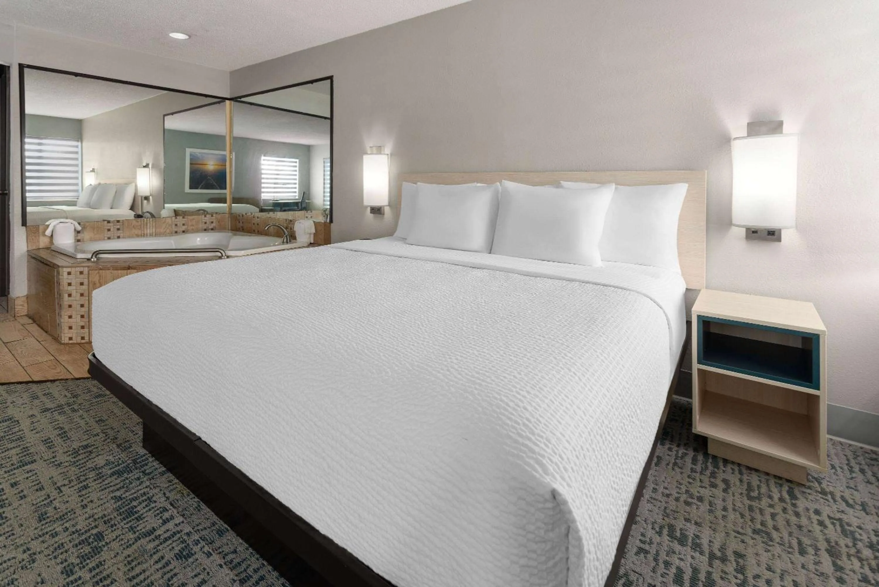 Photo of the whole room, Bed in Baymont by Wyndham LaGrange