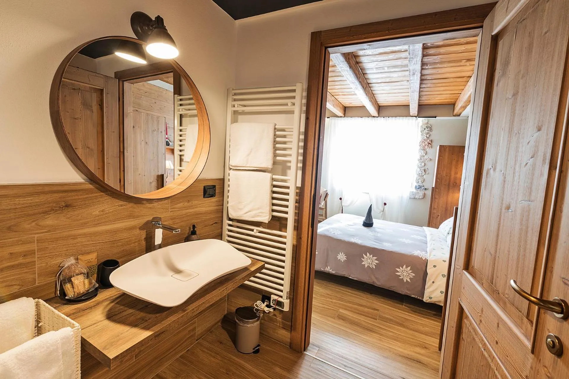 Bathroom, Bed in Malga Laben