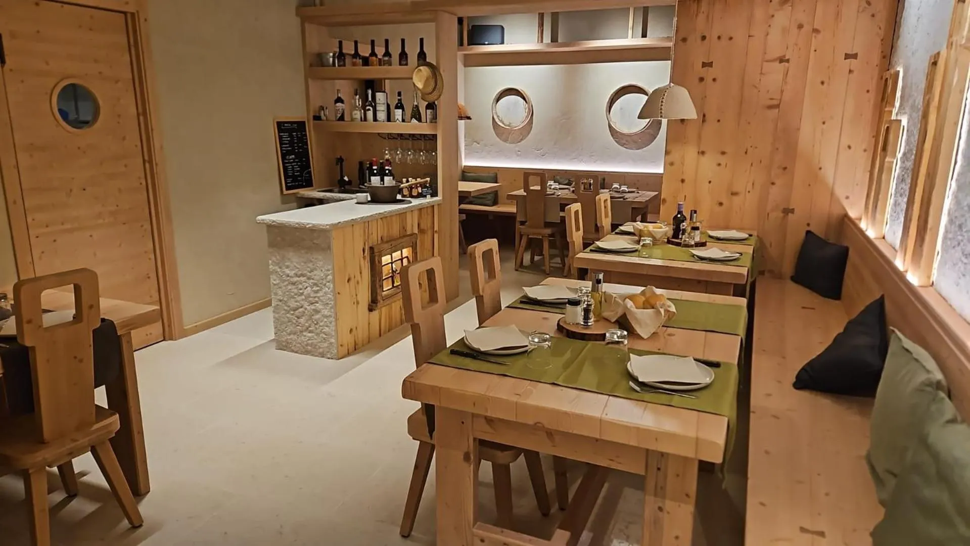 Restaurant/places to eat in Malga Laben