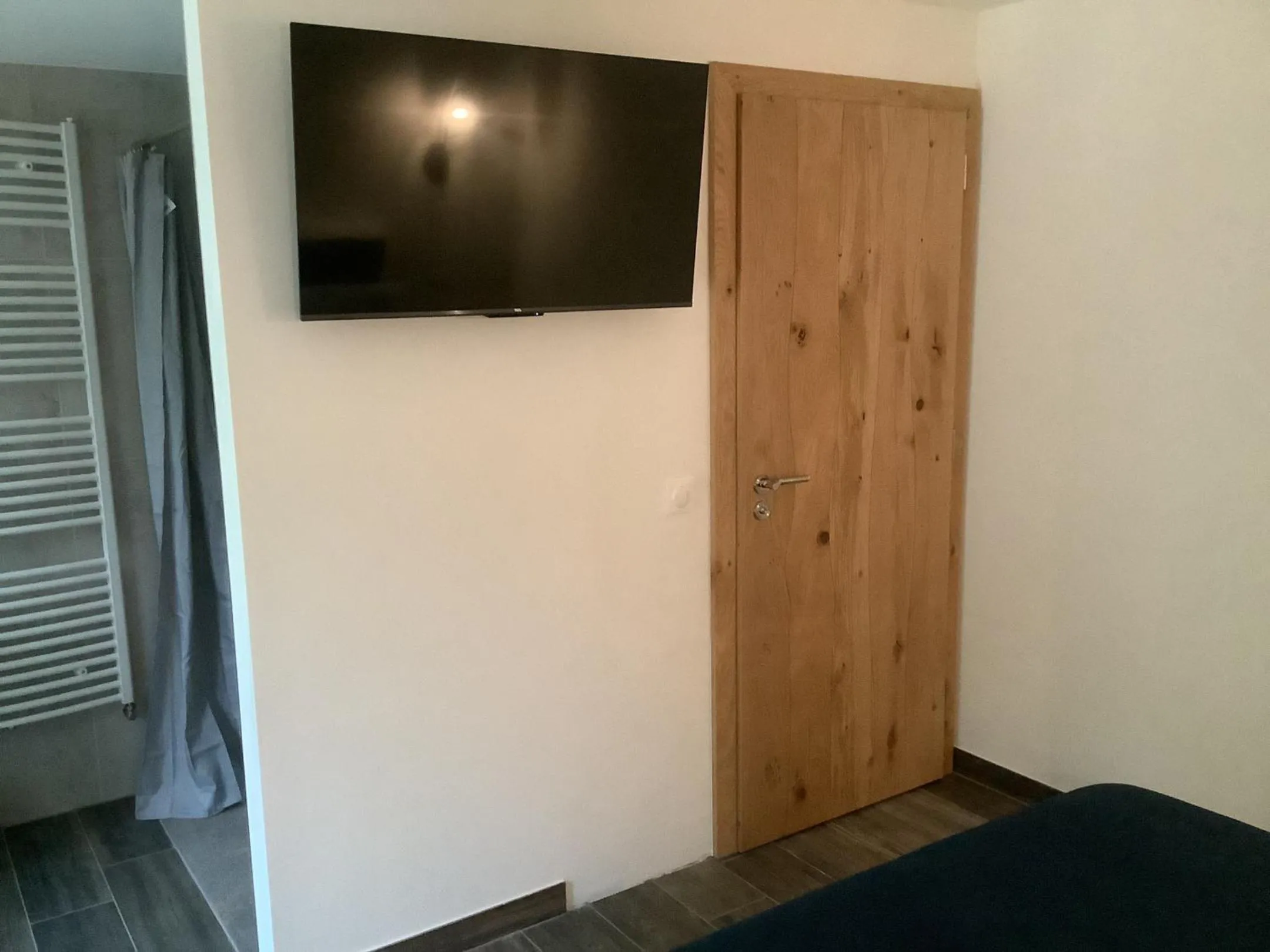 TV and multimedia in Domaine des Trois Sorciers