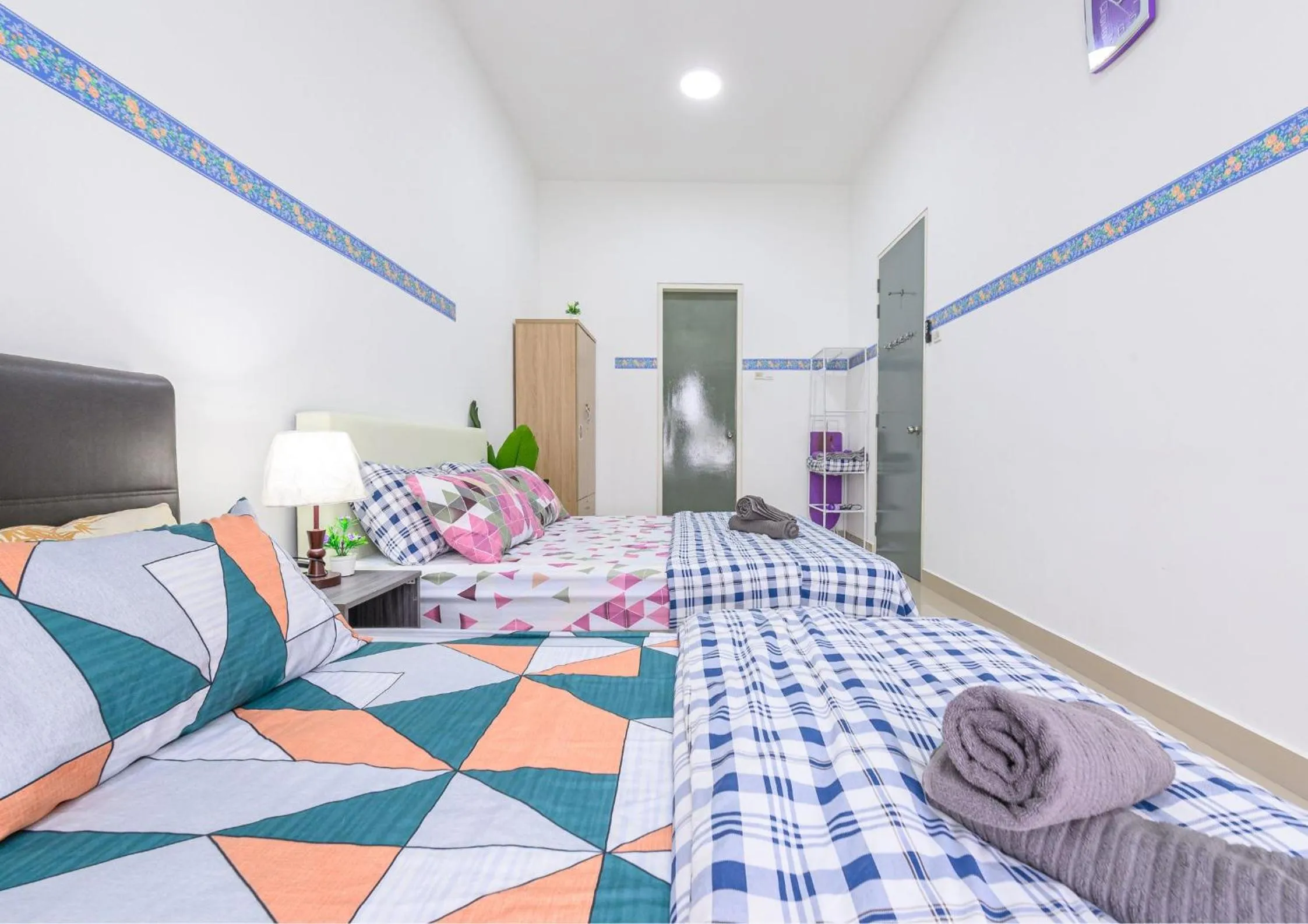 Bed in Cozy Park View Stay Above DPulze Mall #DP1