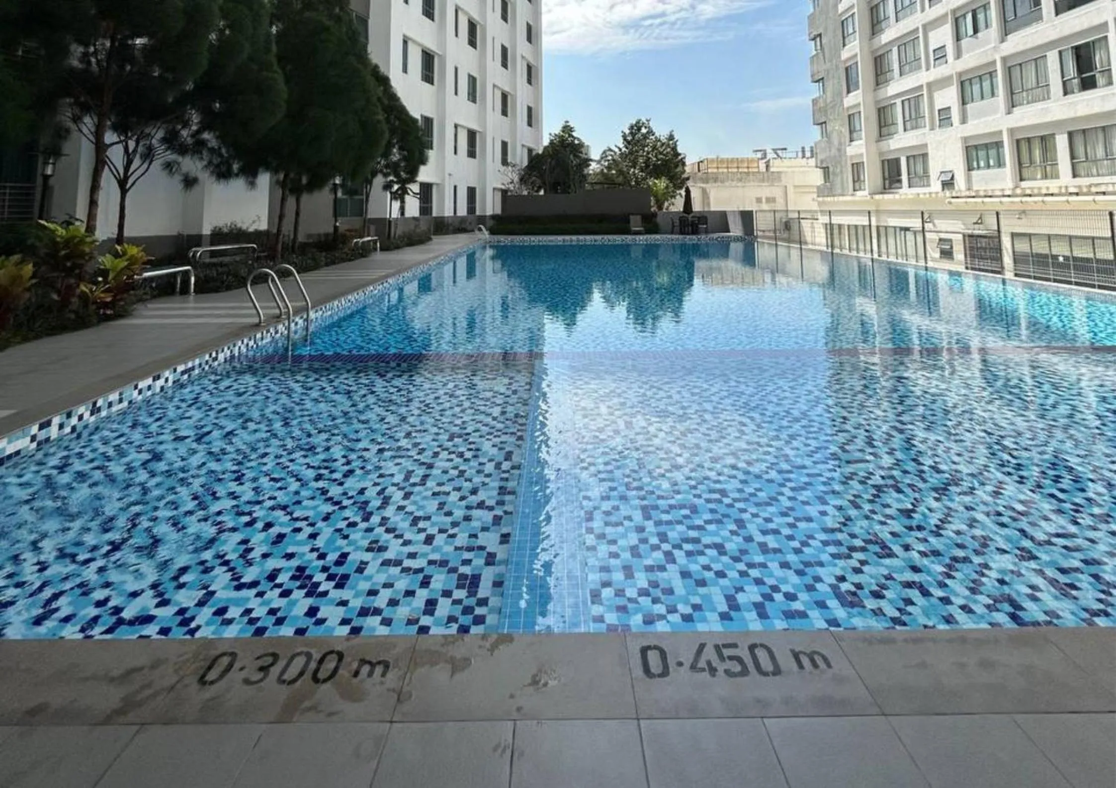 Day in Cozy Park View Stay Above DPulze Mall #DP1