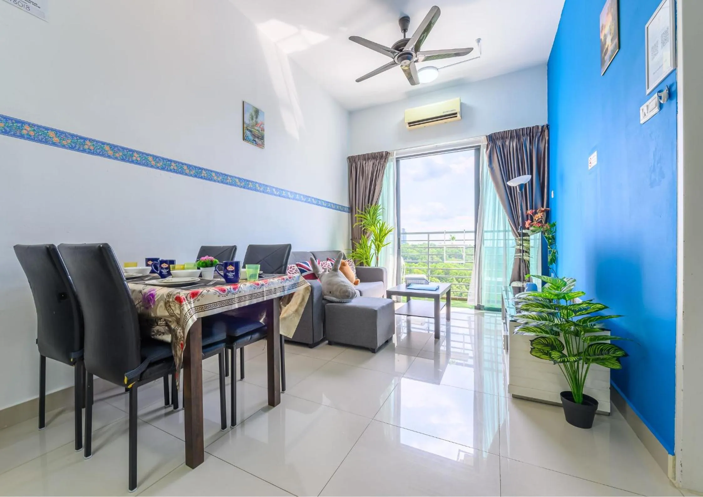 Living room in Cozy Park View Stay Above DPulze Mall #DP1