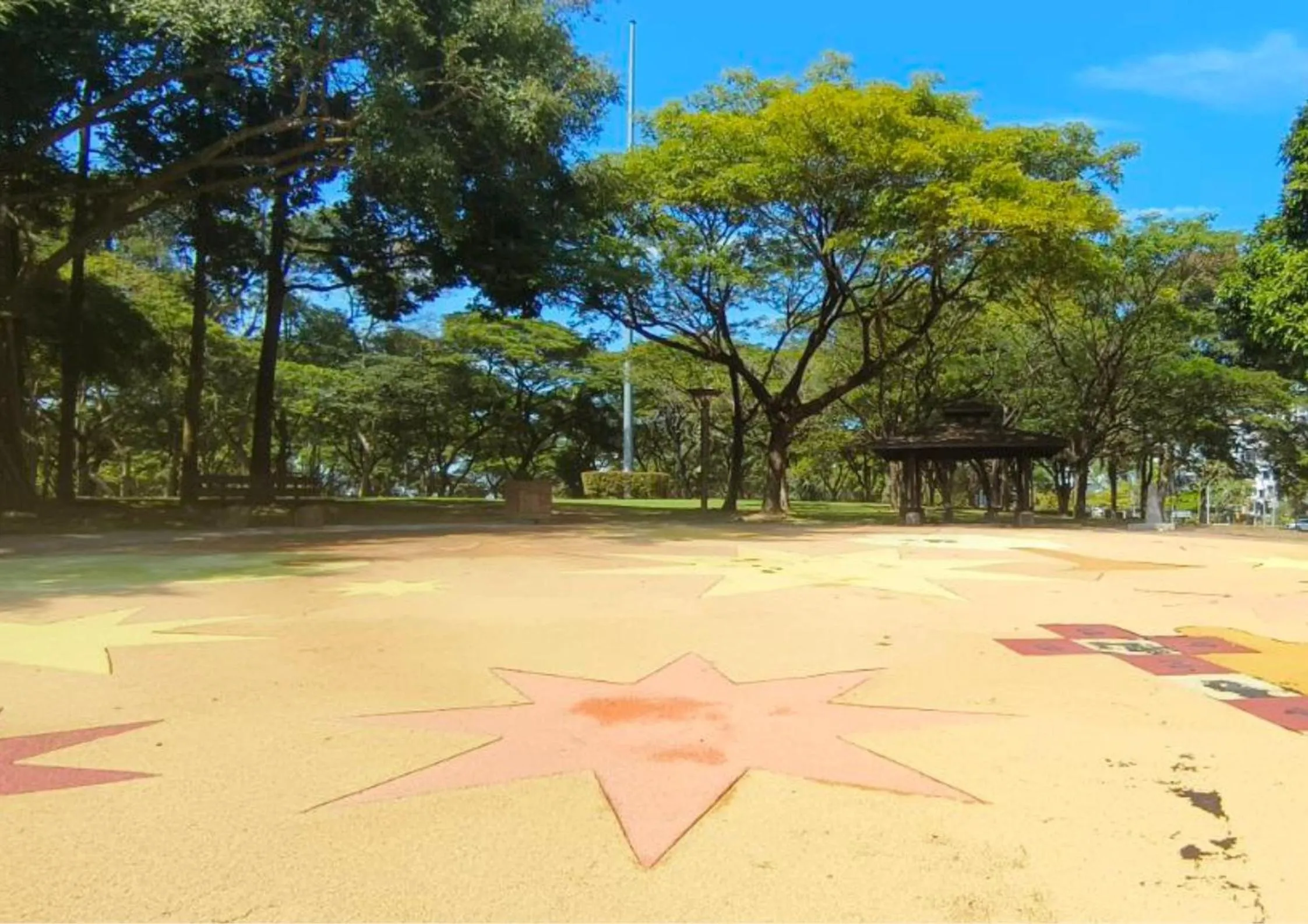 Day in Cozy Park View Stay Above DPulze Mall #DP1