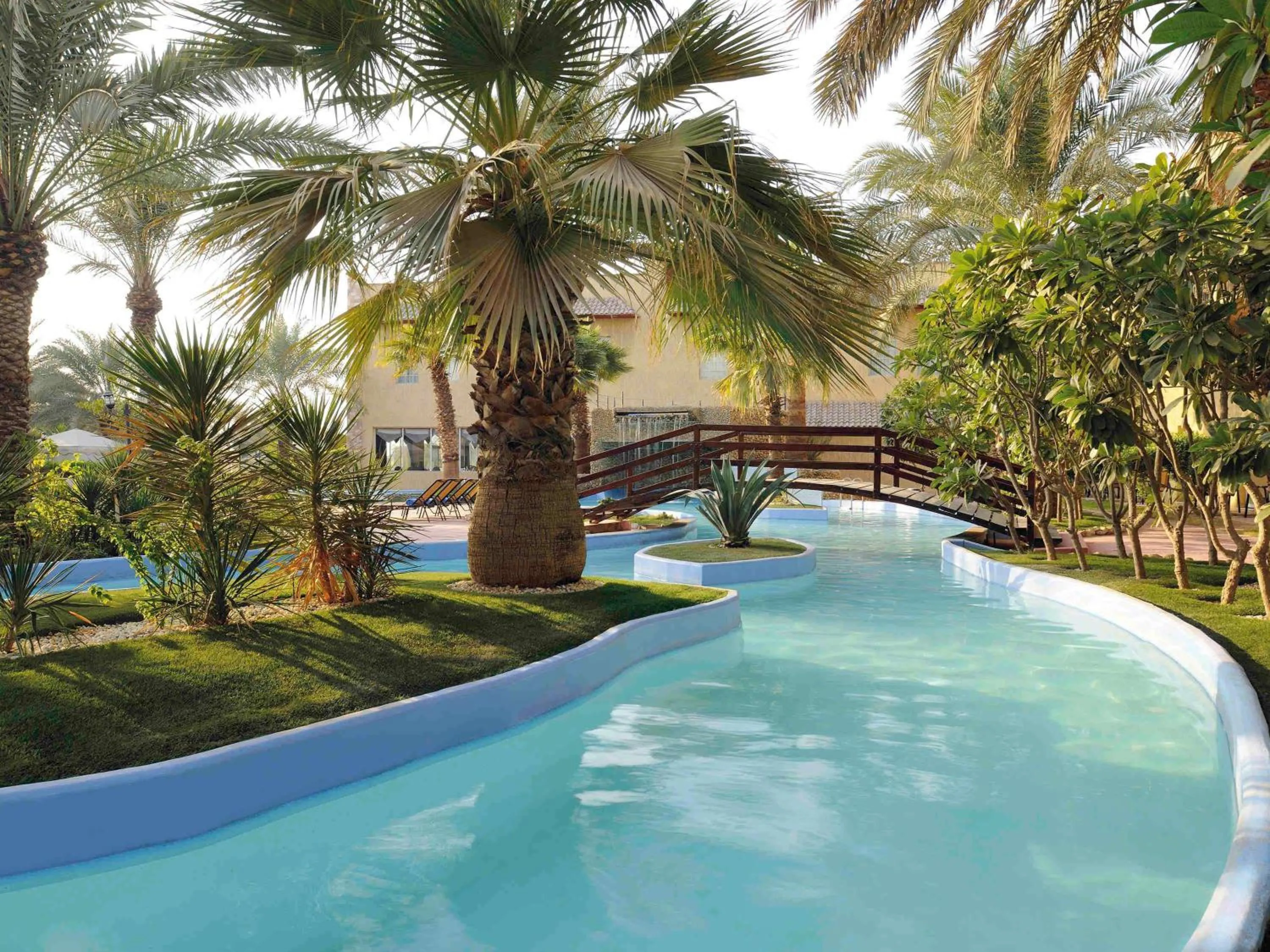 Pool view in Mövenpick Hotel Kuwait