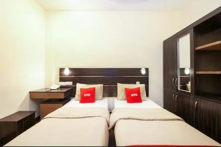 View (from property/room), Bed in GOLDEN PALACE