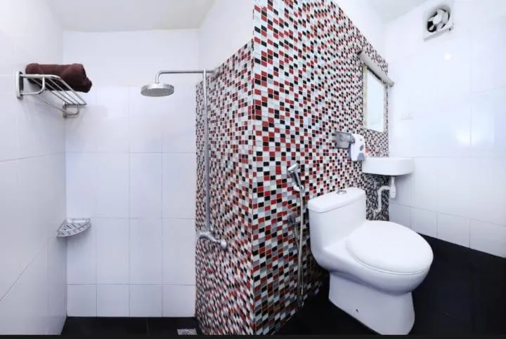 Toilet in GOLDEN PALACE