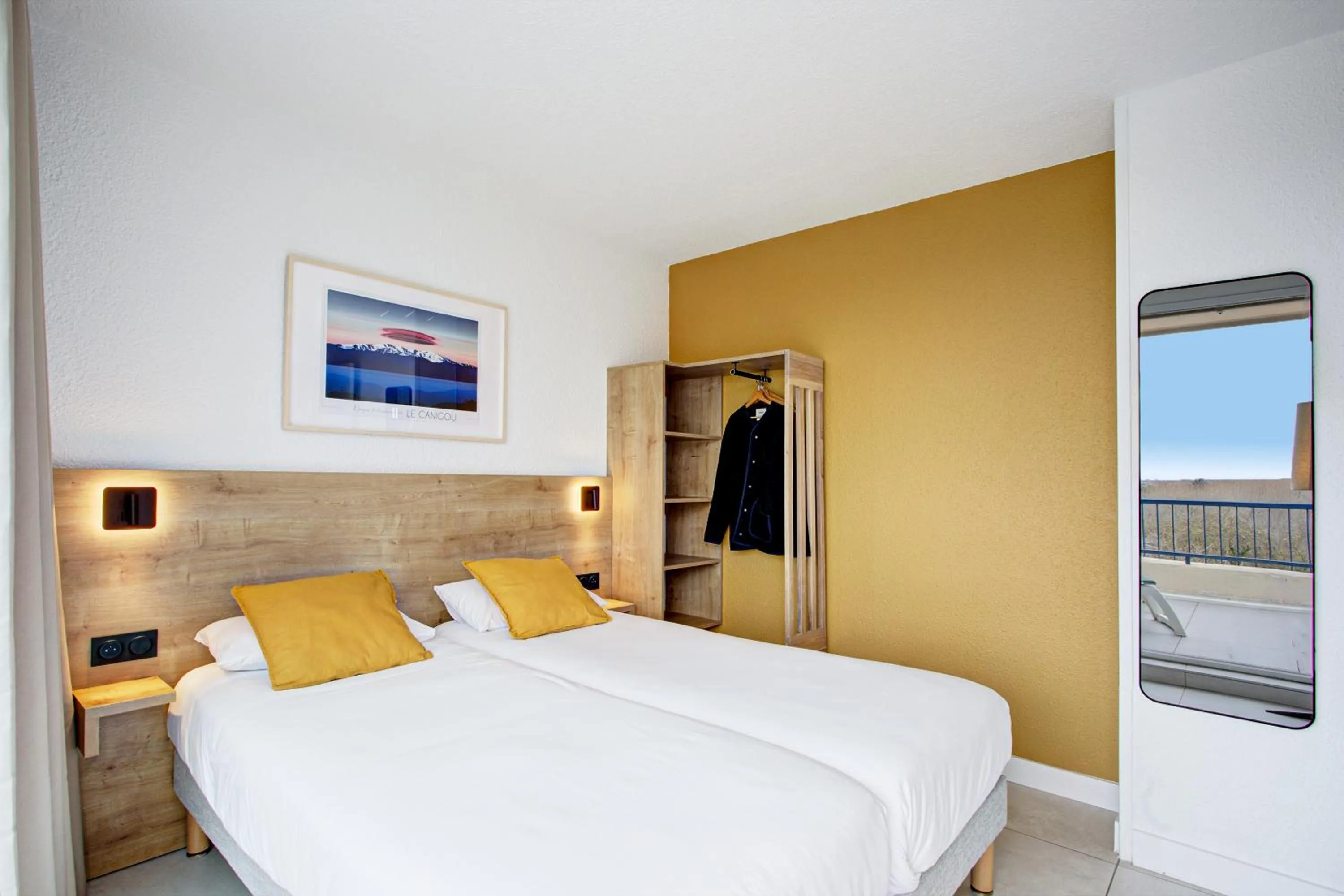 Bed in Hotel Centre Plage