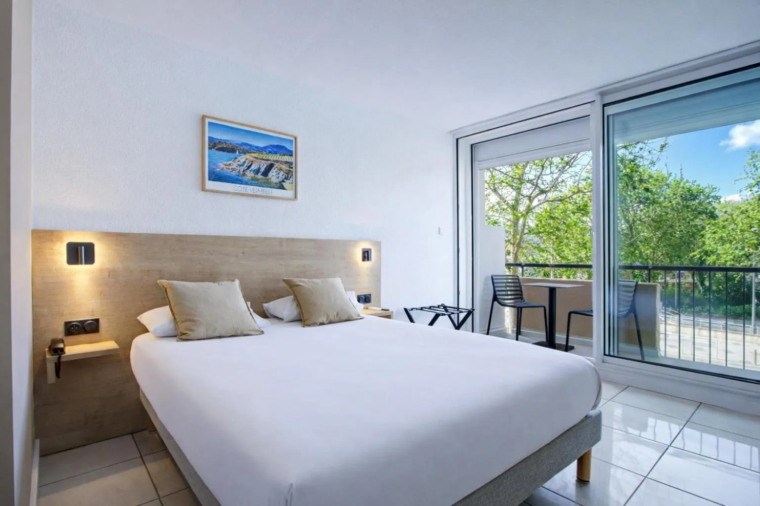 Balcony/Terrace, Bed in Hotel Centre Plage