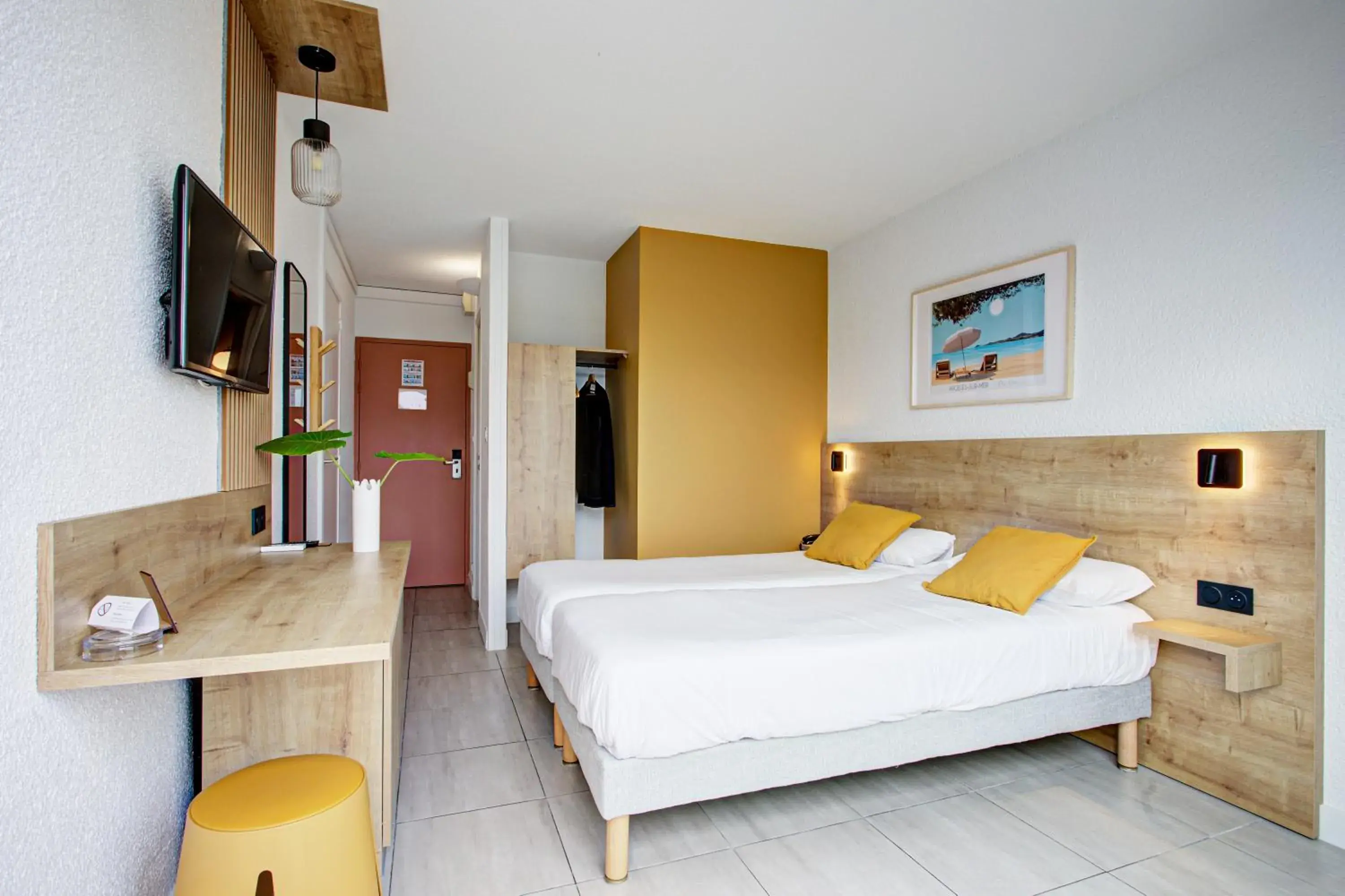 Superior Double Room with Sea View in Hotel Centre Plage Superior Double Room with Sea View in Hotel Centre Plage