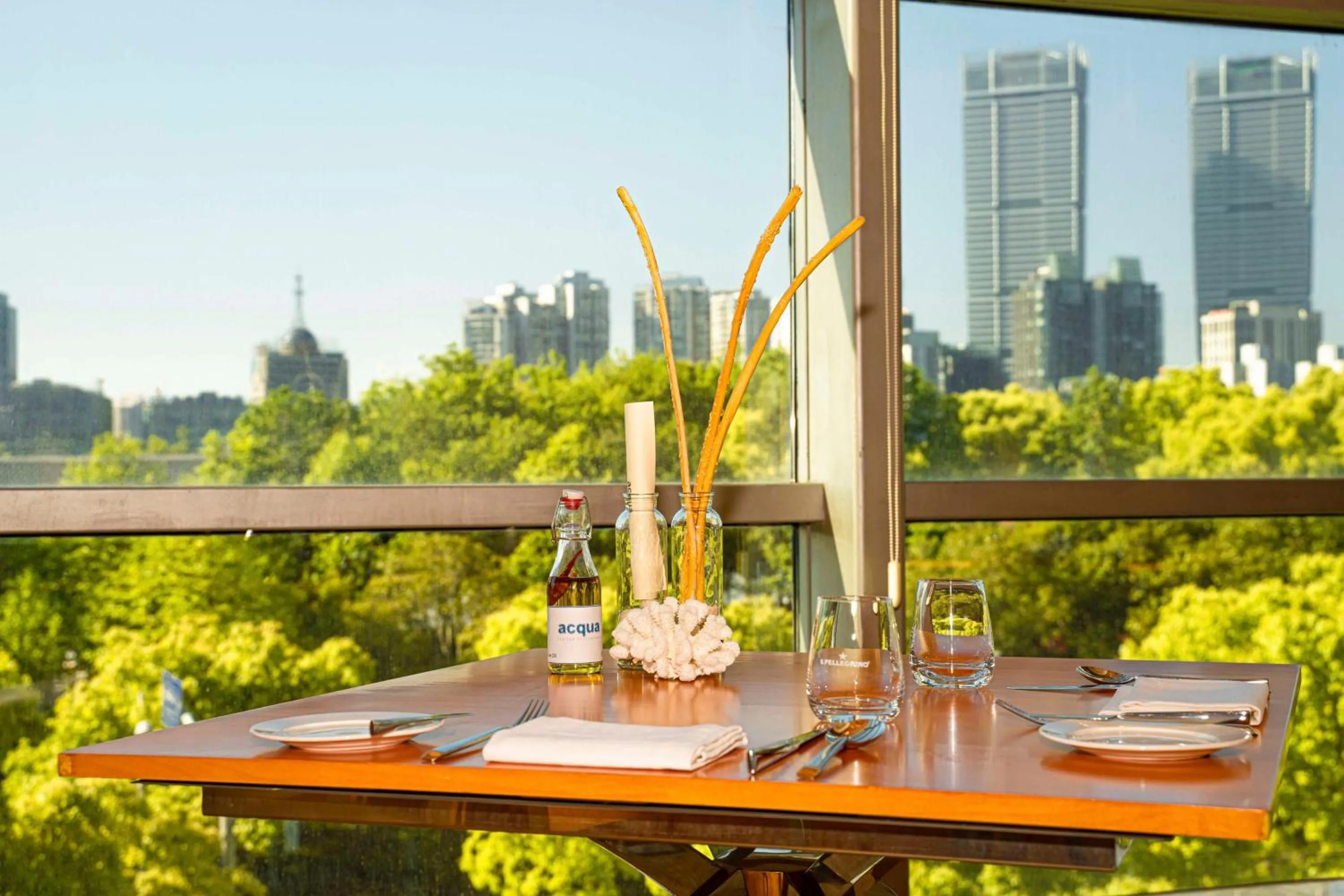 Restaurant/Places to Eat in Grand Kempinski Hotel Shanghai