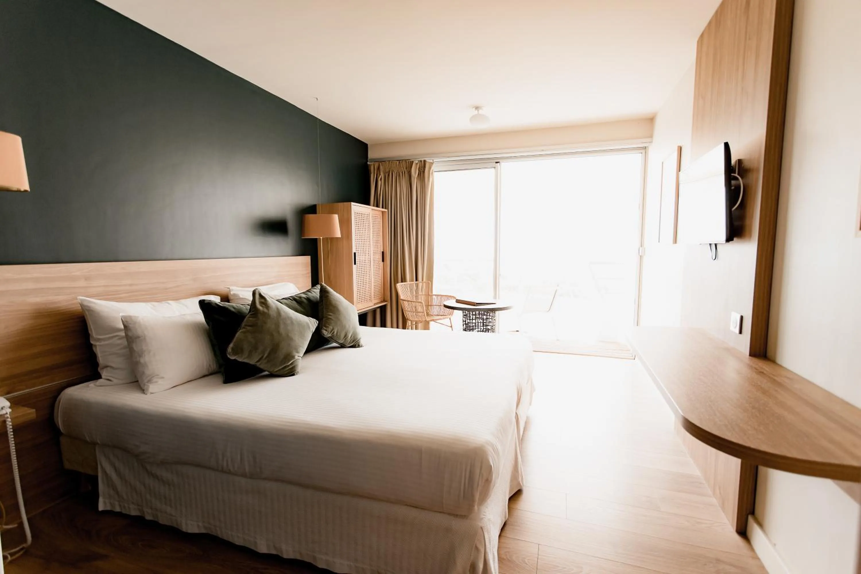 Photo of the whole room, Bed in Hôtel Les Corallines - Thalasso & Resort