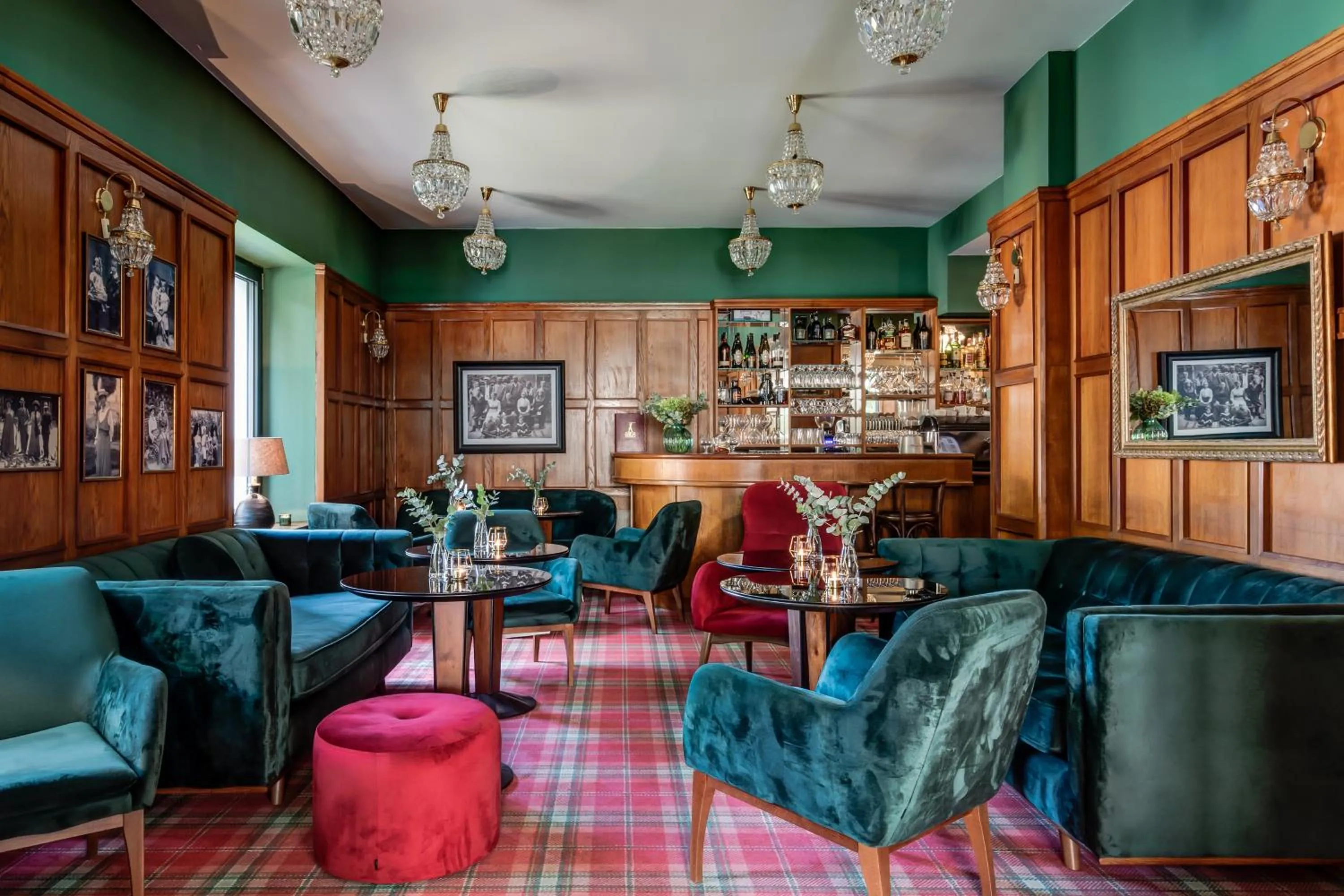 Lounge or bar in Hotel Golfi