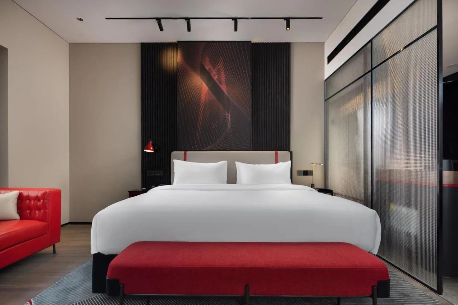 Bed in Radisson RED Hotel Zhuhai Gongbei Port