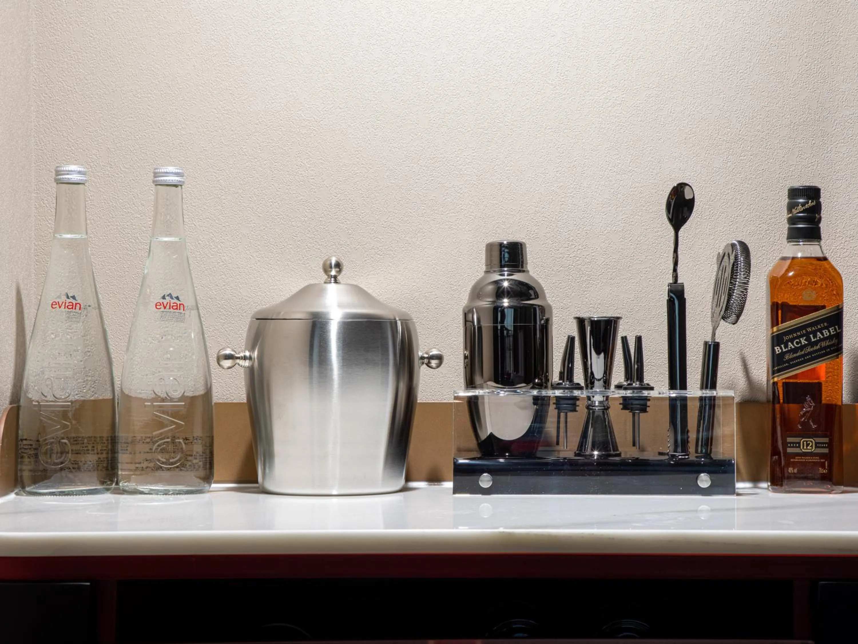 Coffee/tea facilities in Radisson RED Hotel Zhuhai Gongbei Port