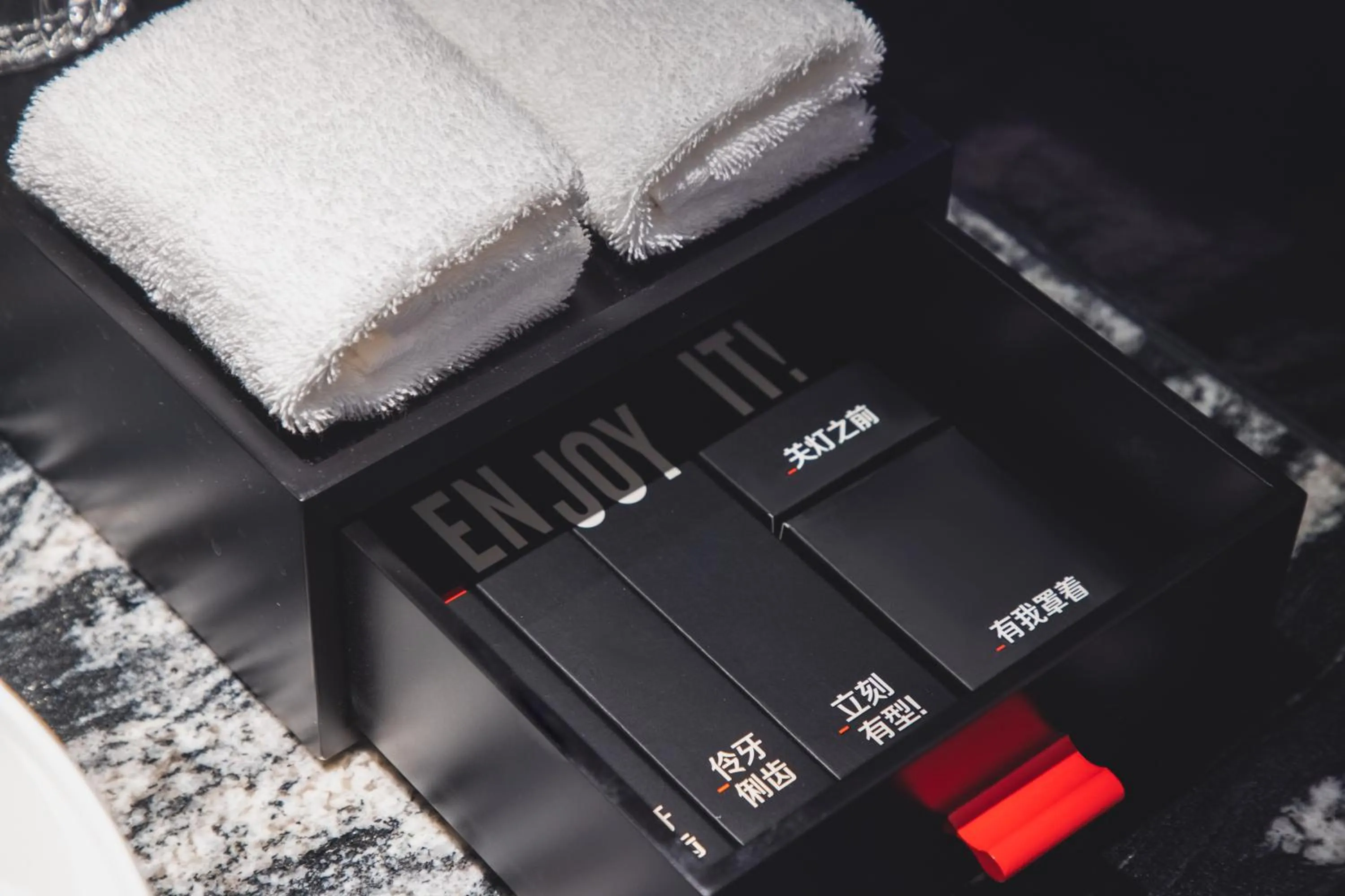 Radisson RED Hotel Zhuhai Gongbei Port