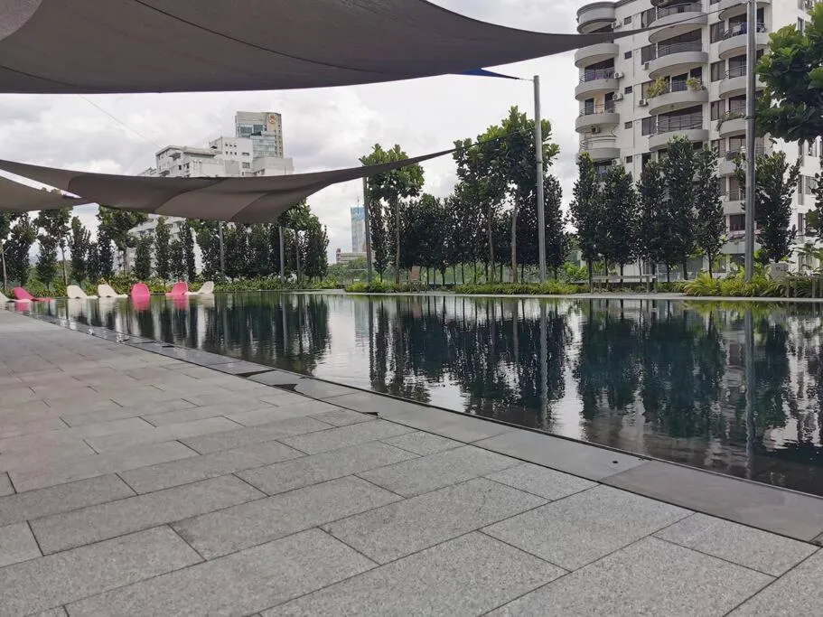 Swimming pool in OPUS RESIDENCE KL I HomeBrickz