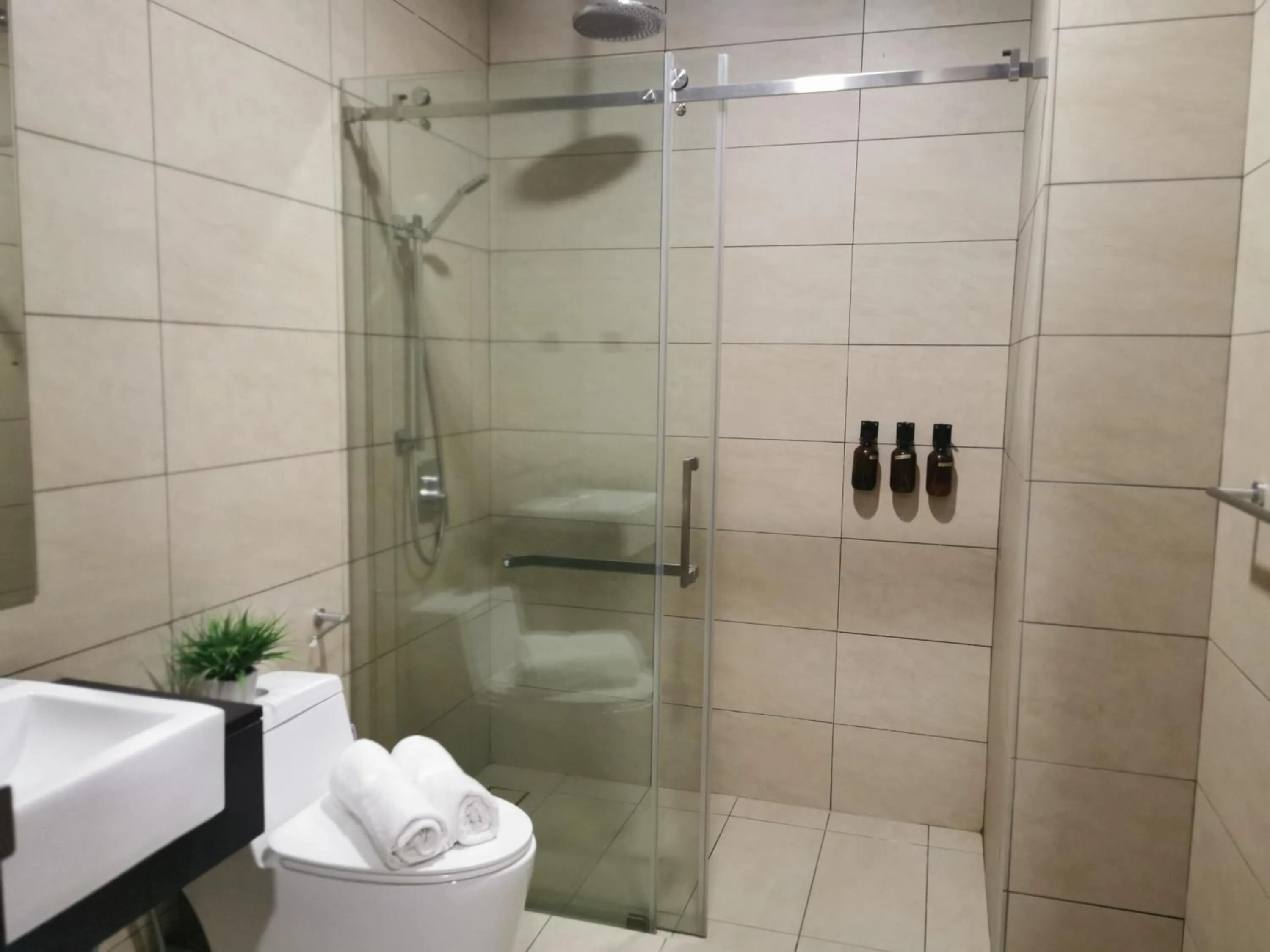 Shower in OPUS RESIDENCE KL I HomeBrickz