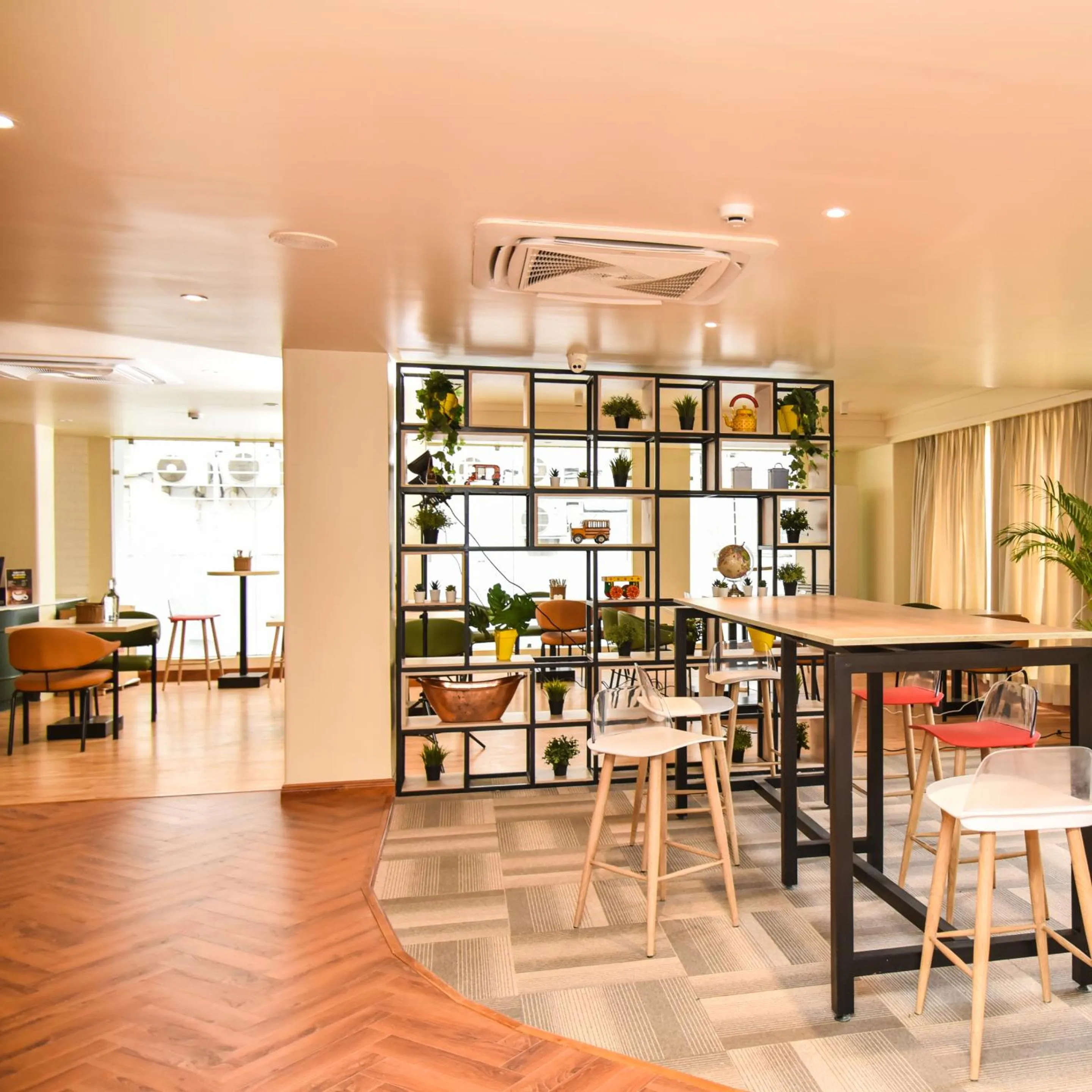 Lobby or reception in Bloom - Golf Course Road