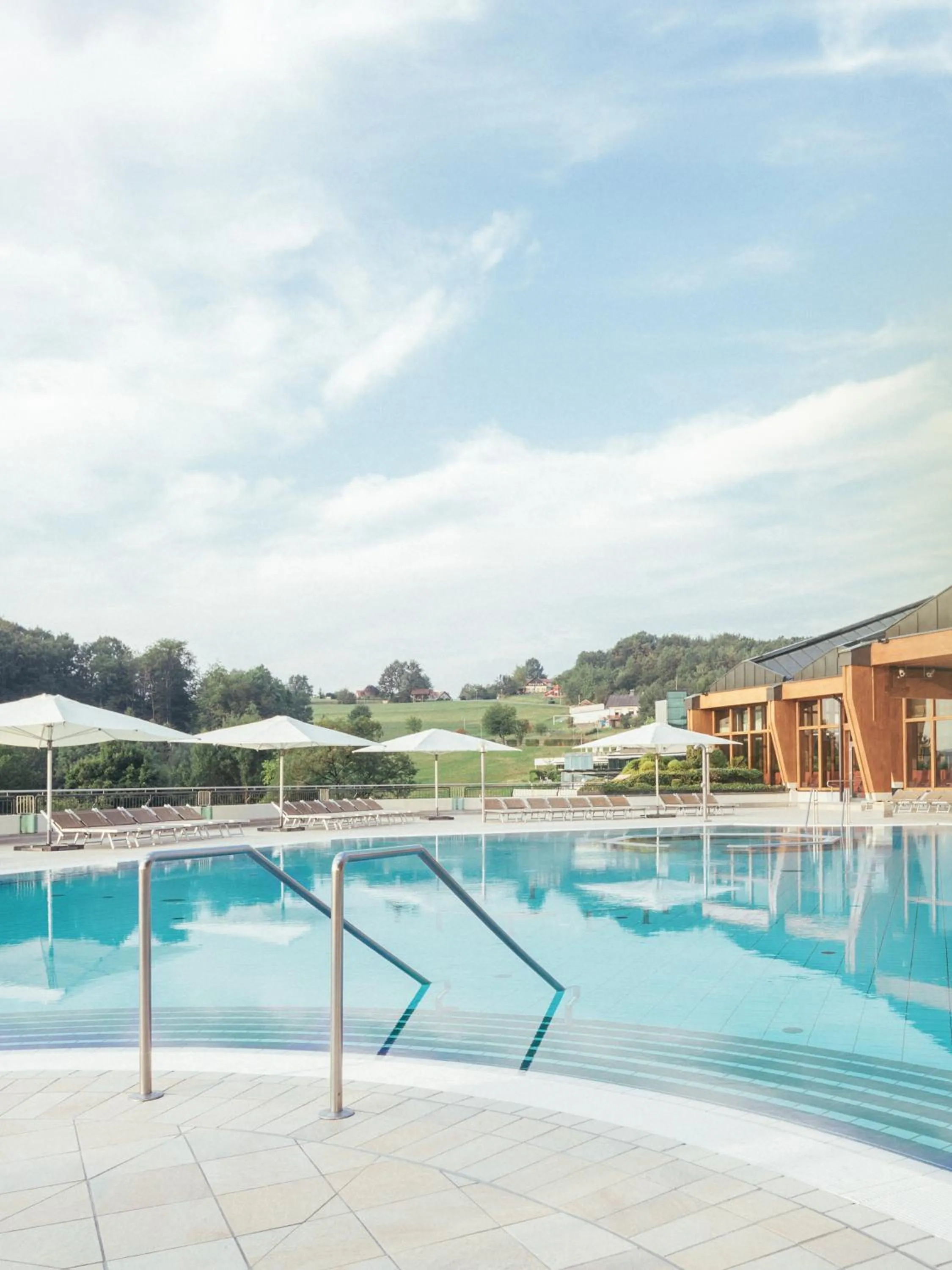 Swimming pool in Thermalhotel Leitner