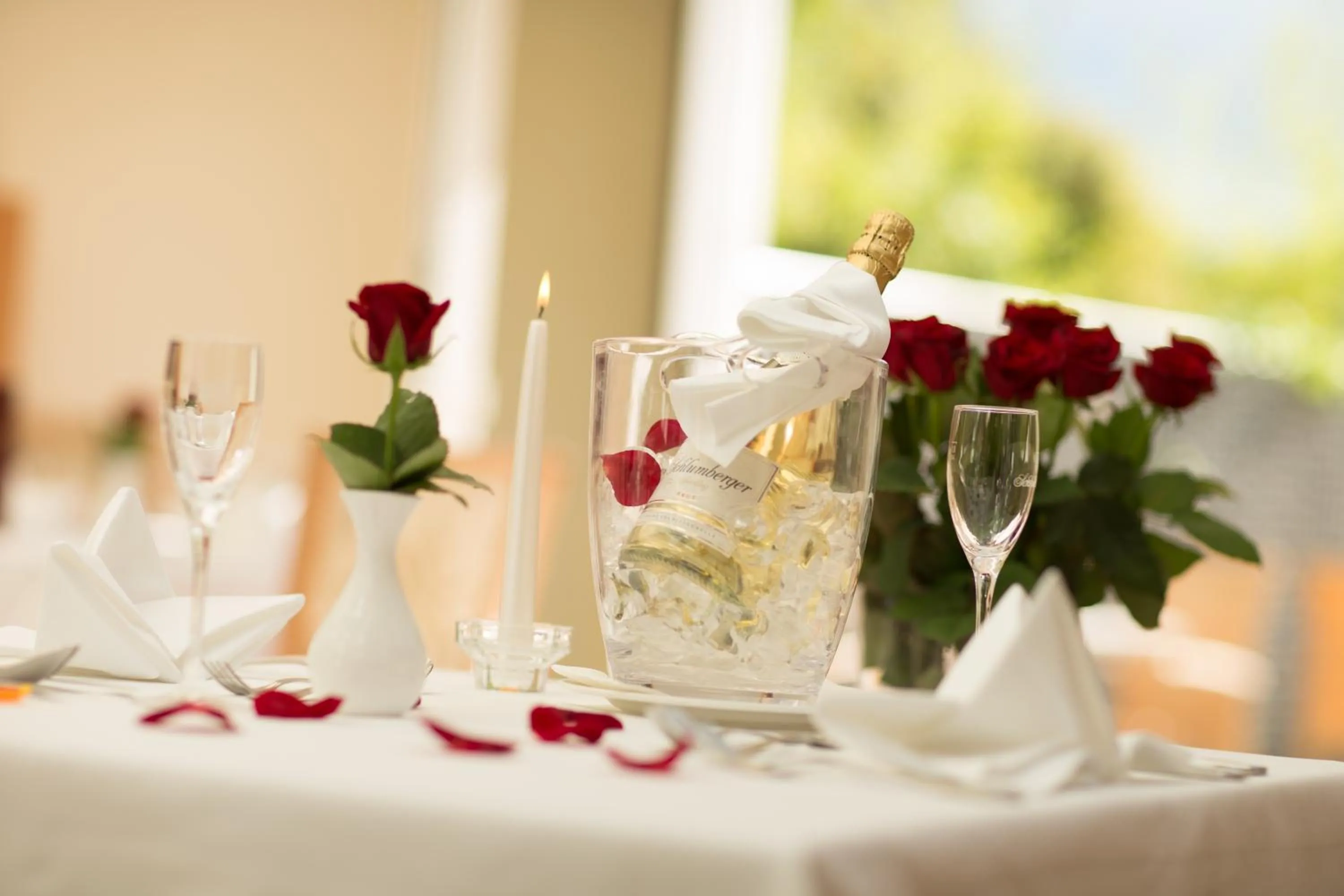 Restaurant/places to eat in Thermalhotel Leitner