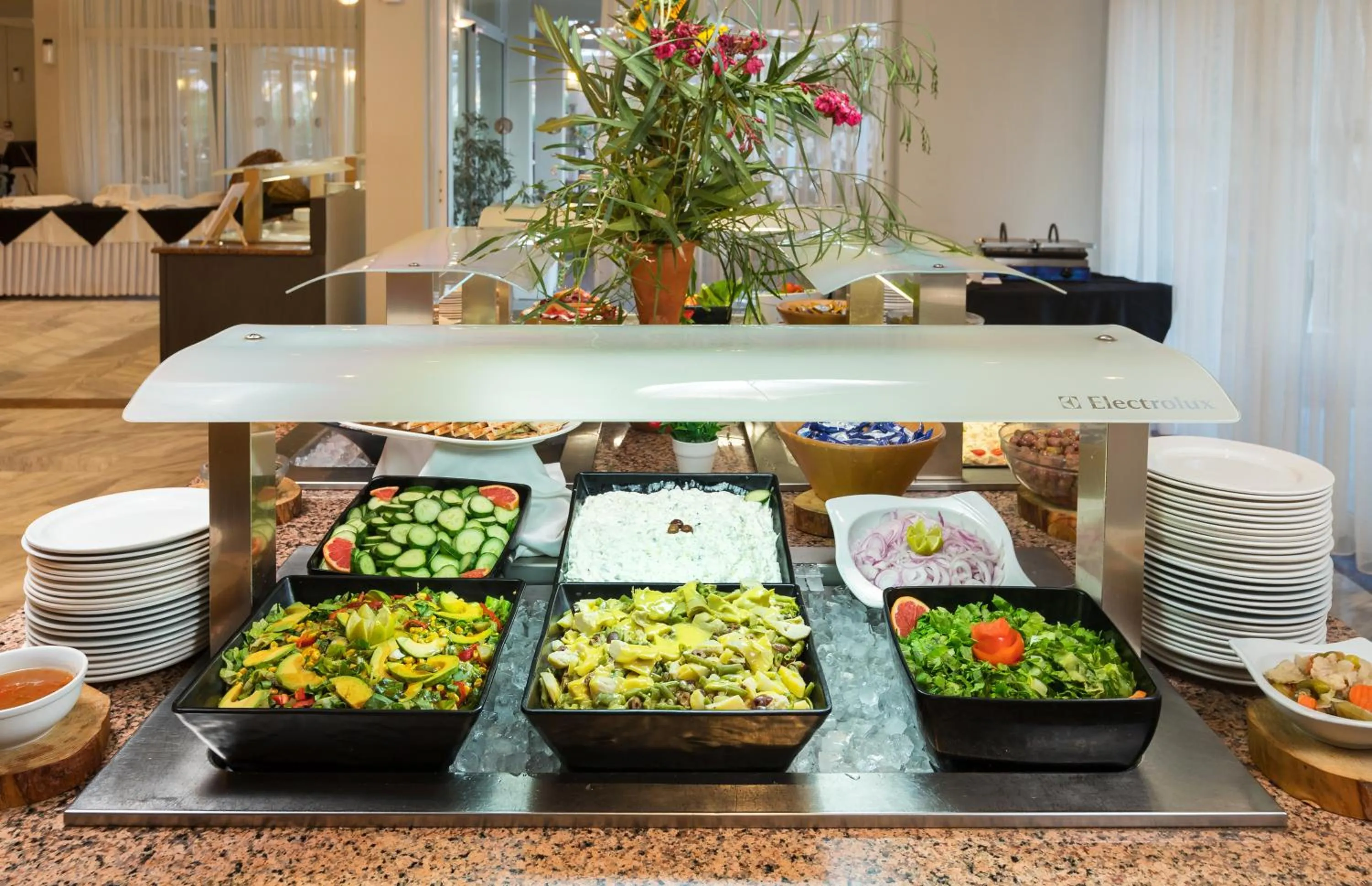 Food and drinks in Aeolian Village Beach Resort