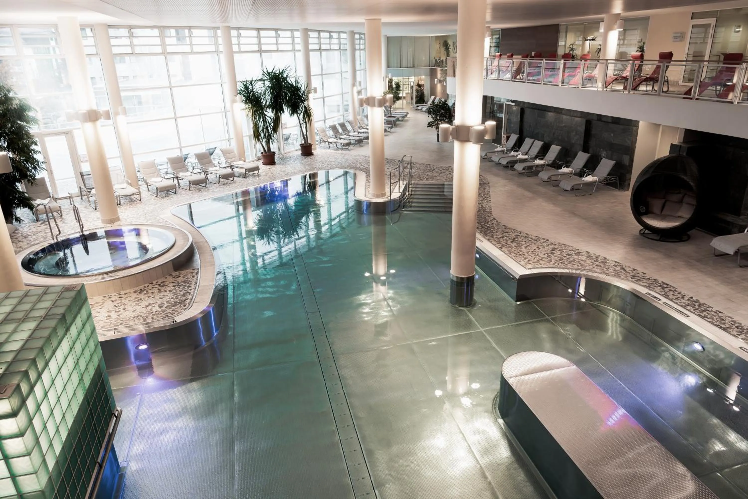 Swimming pool in Reduce Hotel Vital