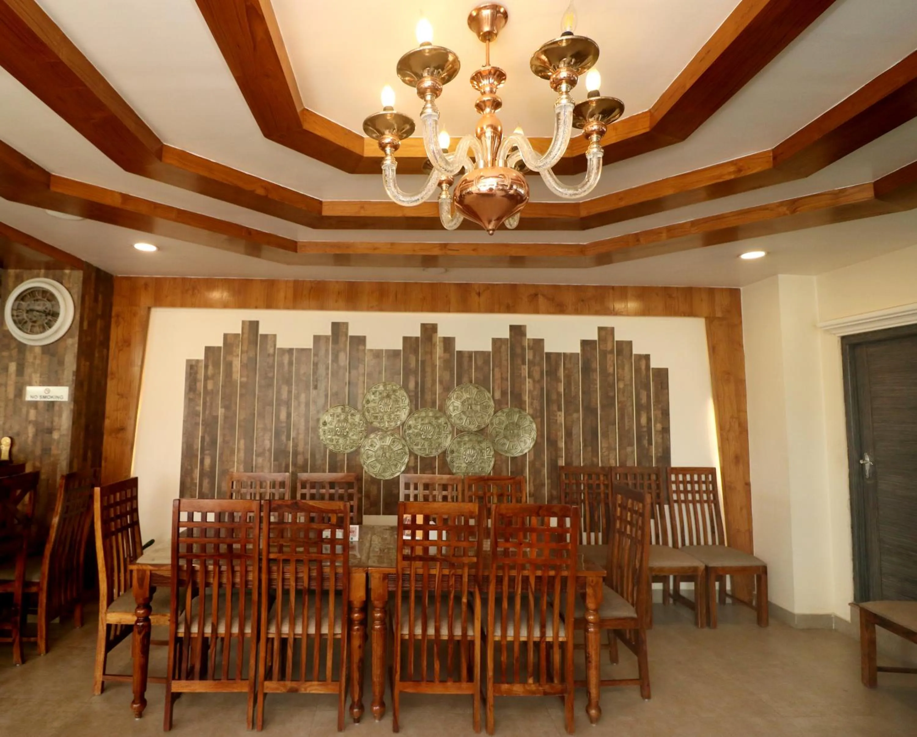 Restaurant/places to eat in Hotel Tapas