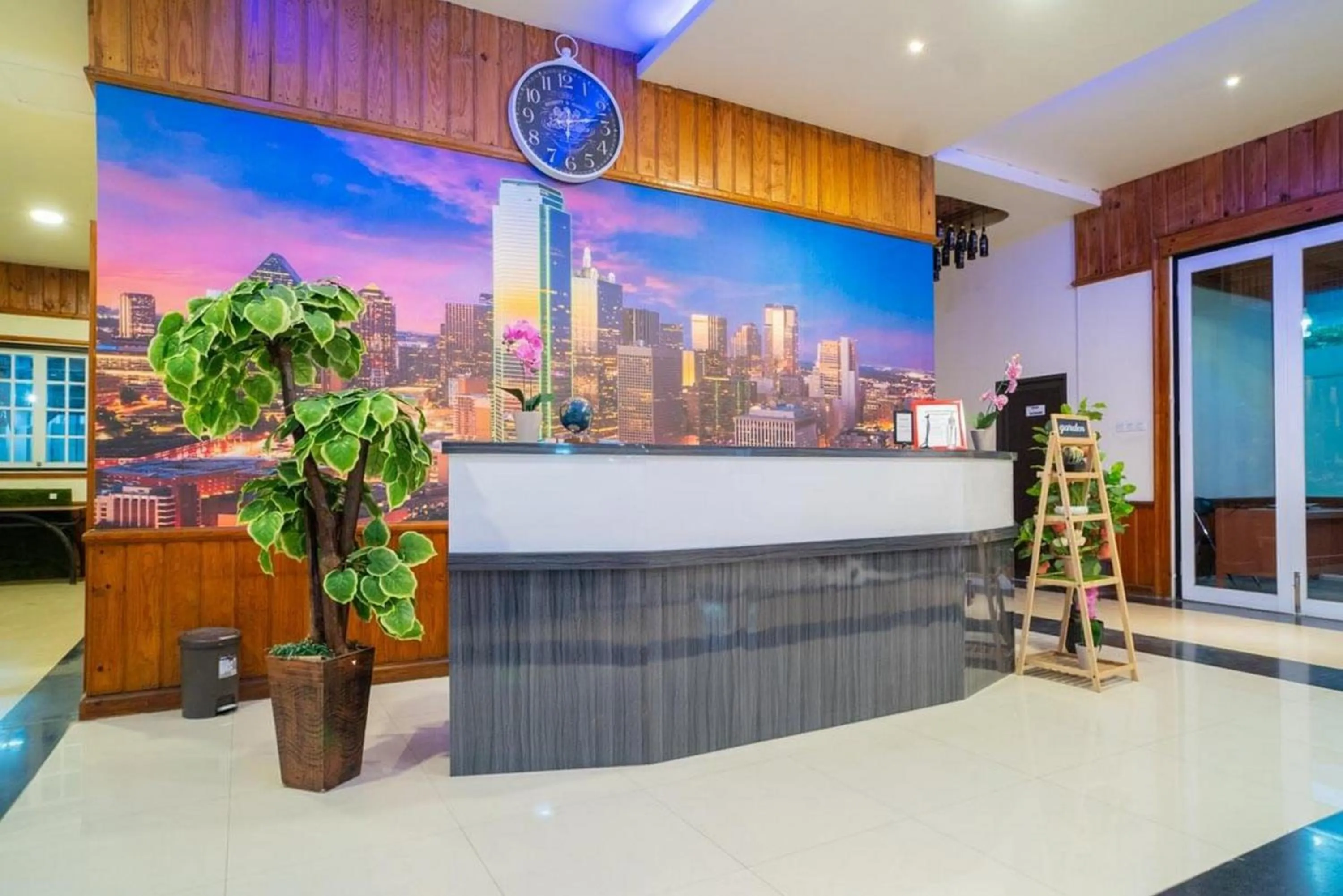 Lobby or reception in RedDoorz Plus @ Pondok Labu