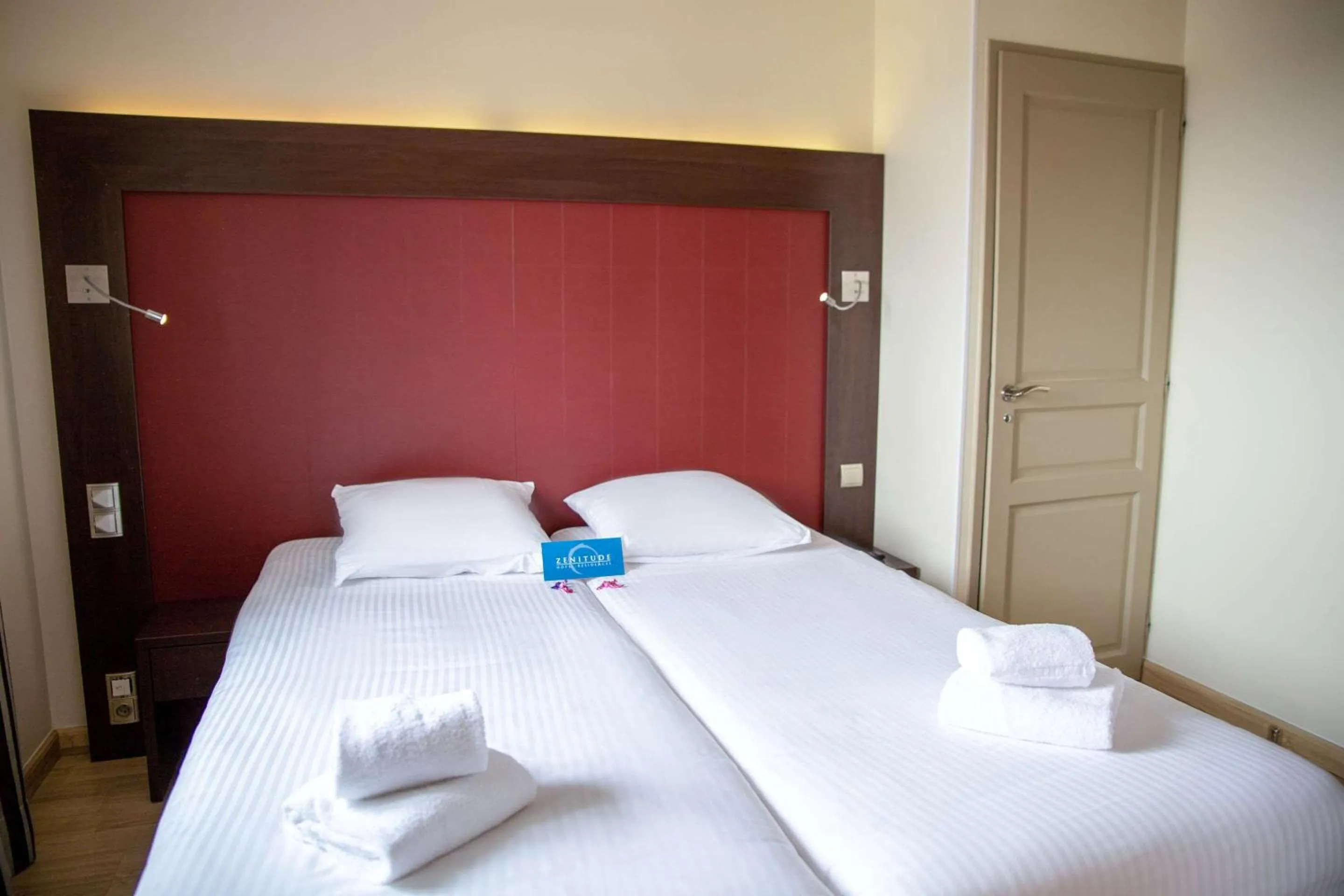 Bedroom, Bed in Clarion Aparthotel Toulouse Blagnac Airport